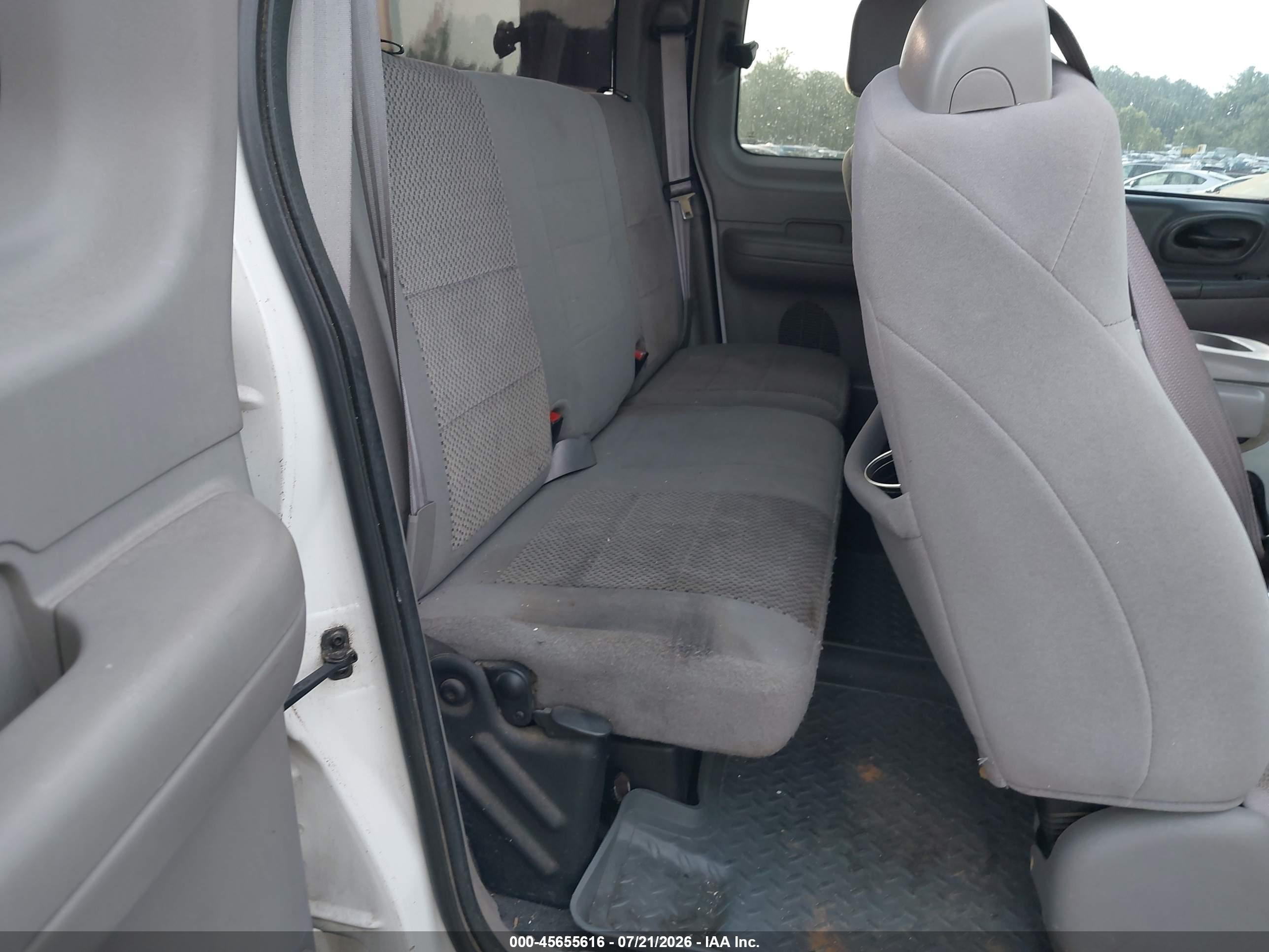 2004 Ford F-150 Heritage Xl/xlt White vin: 2FTRX17W84CA51361