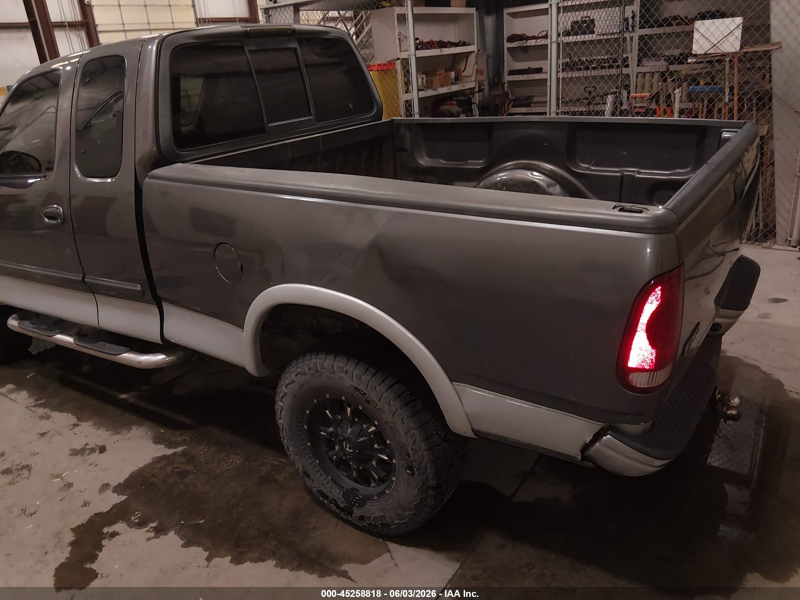 2003 Ford F-150 Lariat/xl/xlt Серый vin: 2FTRX18L03CA51938