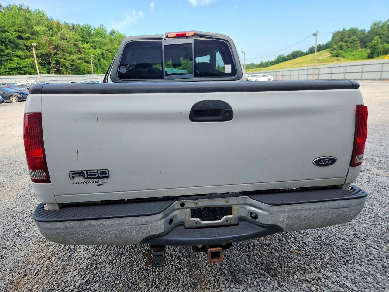 2002 Ford F150 White vin: 2FTRX18L22CA40762