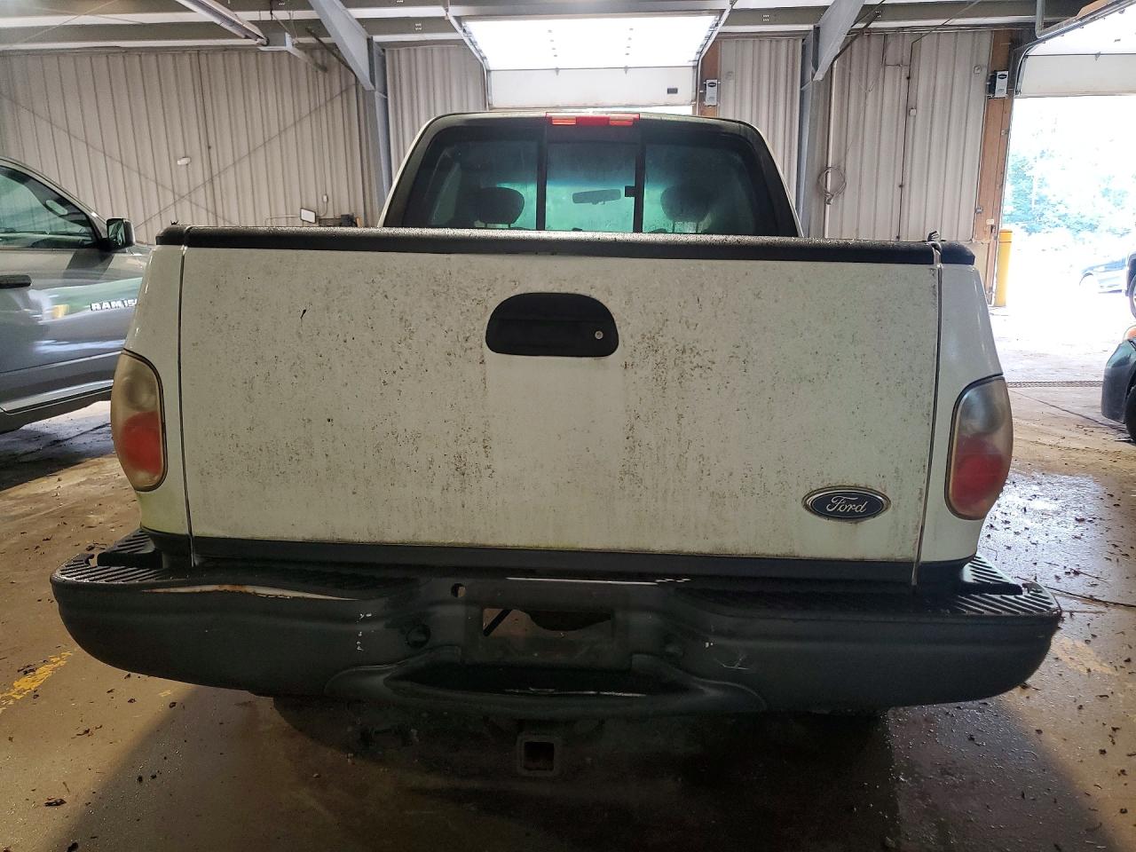 2003 Ford F150 White vin: 2FTRX18L23CA29942
