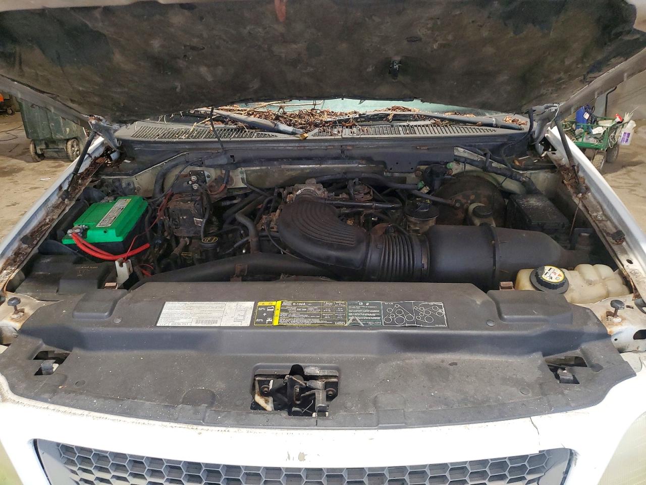 2003 Ford F150 White vin: 2FTRX18L23CA29942
