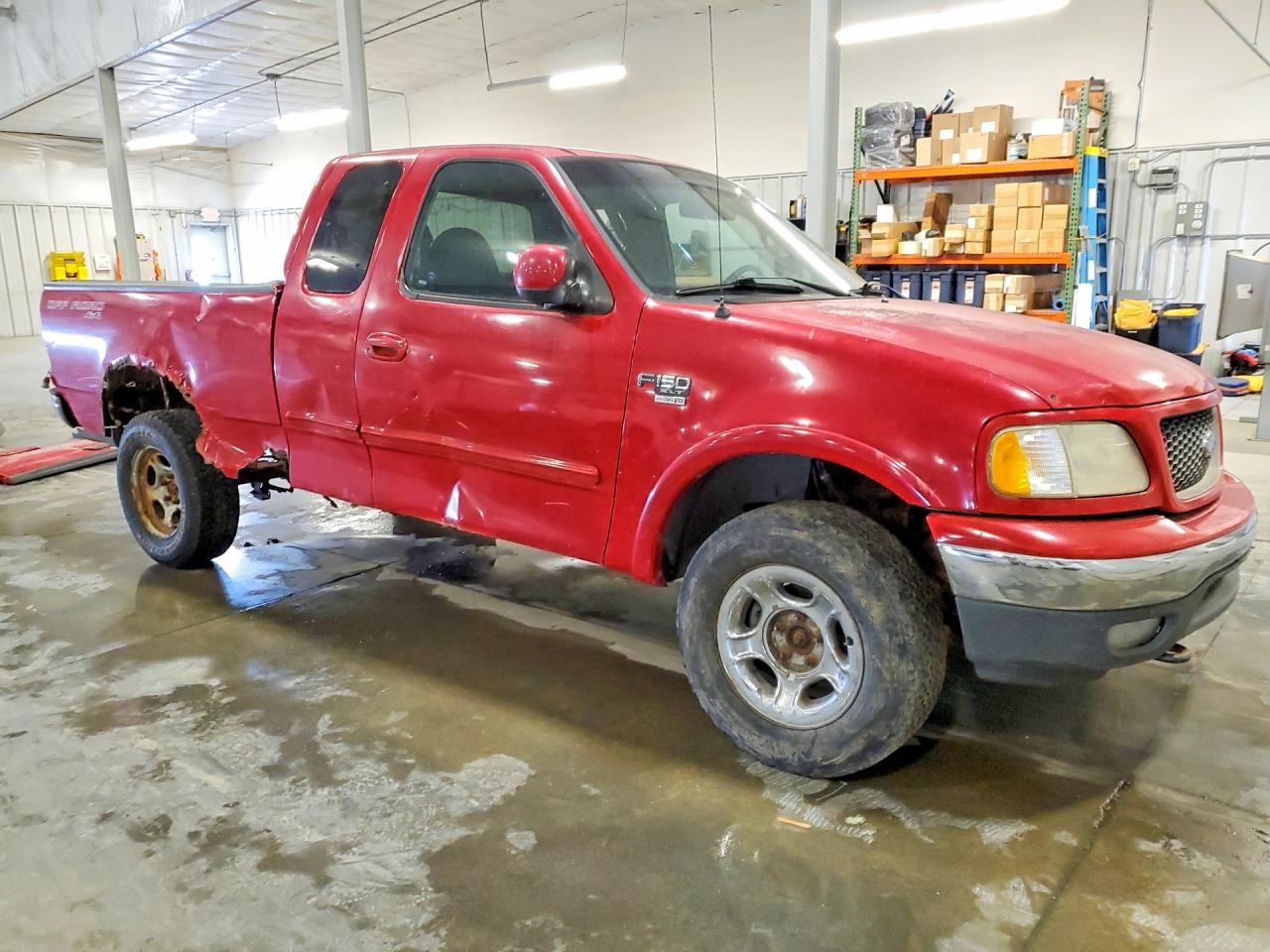 2001 Ford F150 Red vin: 2FTRX18L31CA00589