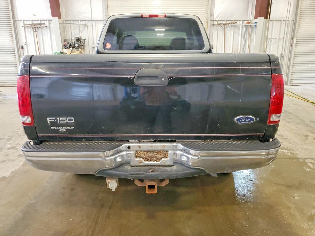 1998 Ford F150 Black vin: 2FTRX18L4WCA23886