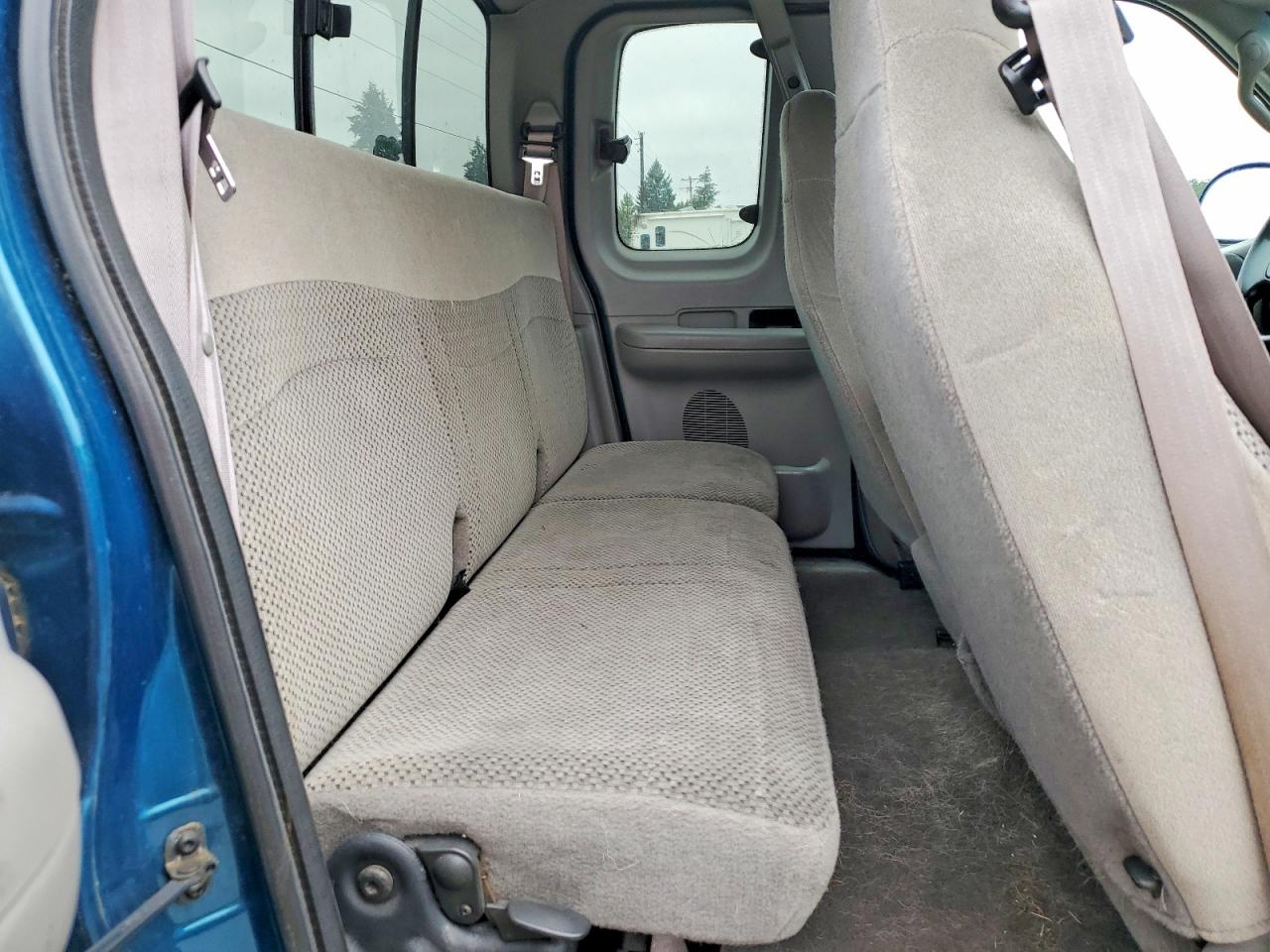 2000 Ford F150 Turquoise vin: 2FTRX18L4YCB12022