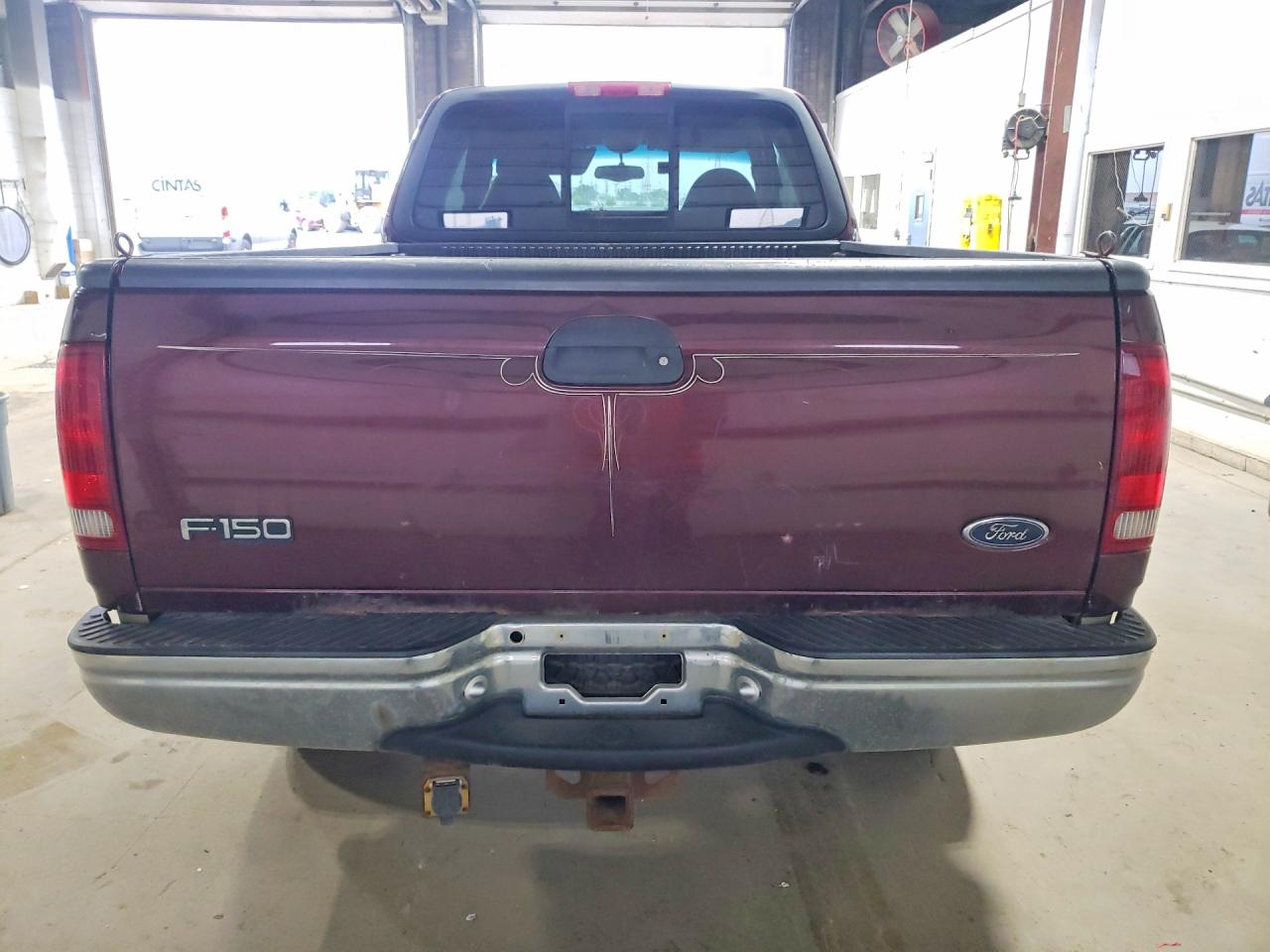 2000 Ford F150 Burgundy vin: 2FTRX18L5YCA17579