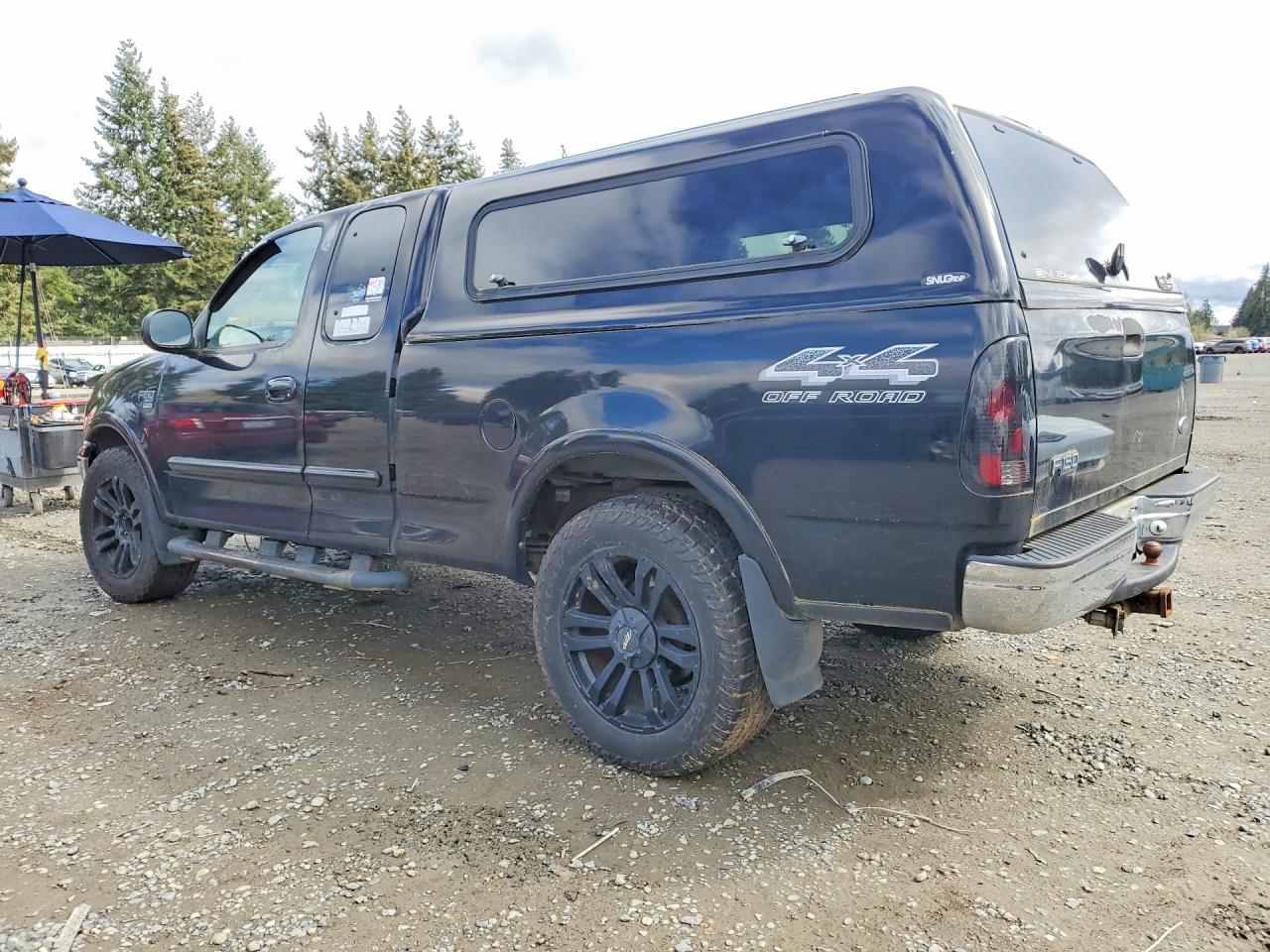 2000 Ford F150 Black vin: 2FTRX18L5YCA68225