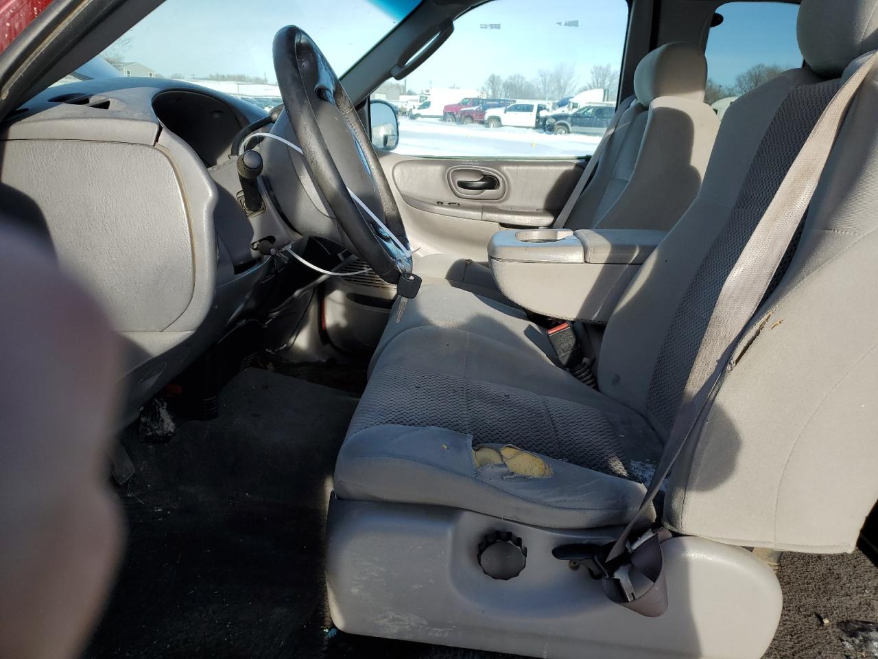 2003 Ford F150 Бордовый vin: 2FTRX18L83CA37303