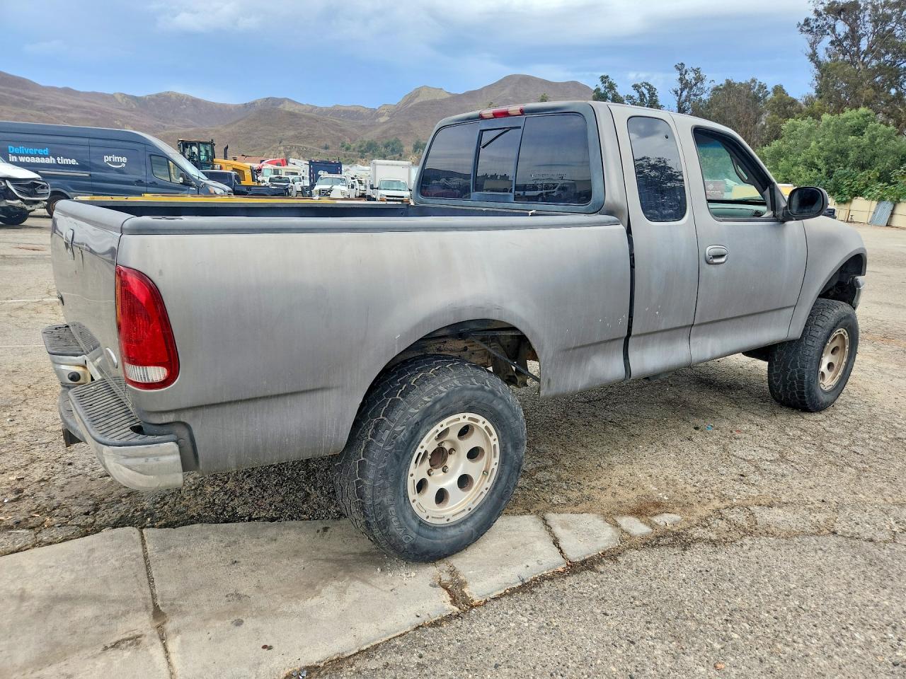 2000 Ford F150 Серый vin: 2FTRX18L8YCA85746