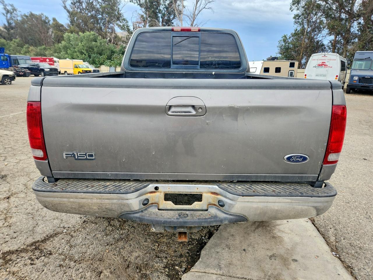 2000 Ford F150 Серый vin: 2FTRX18L8YCA85746