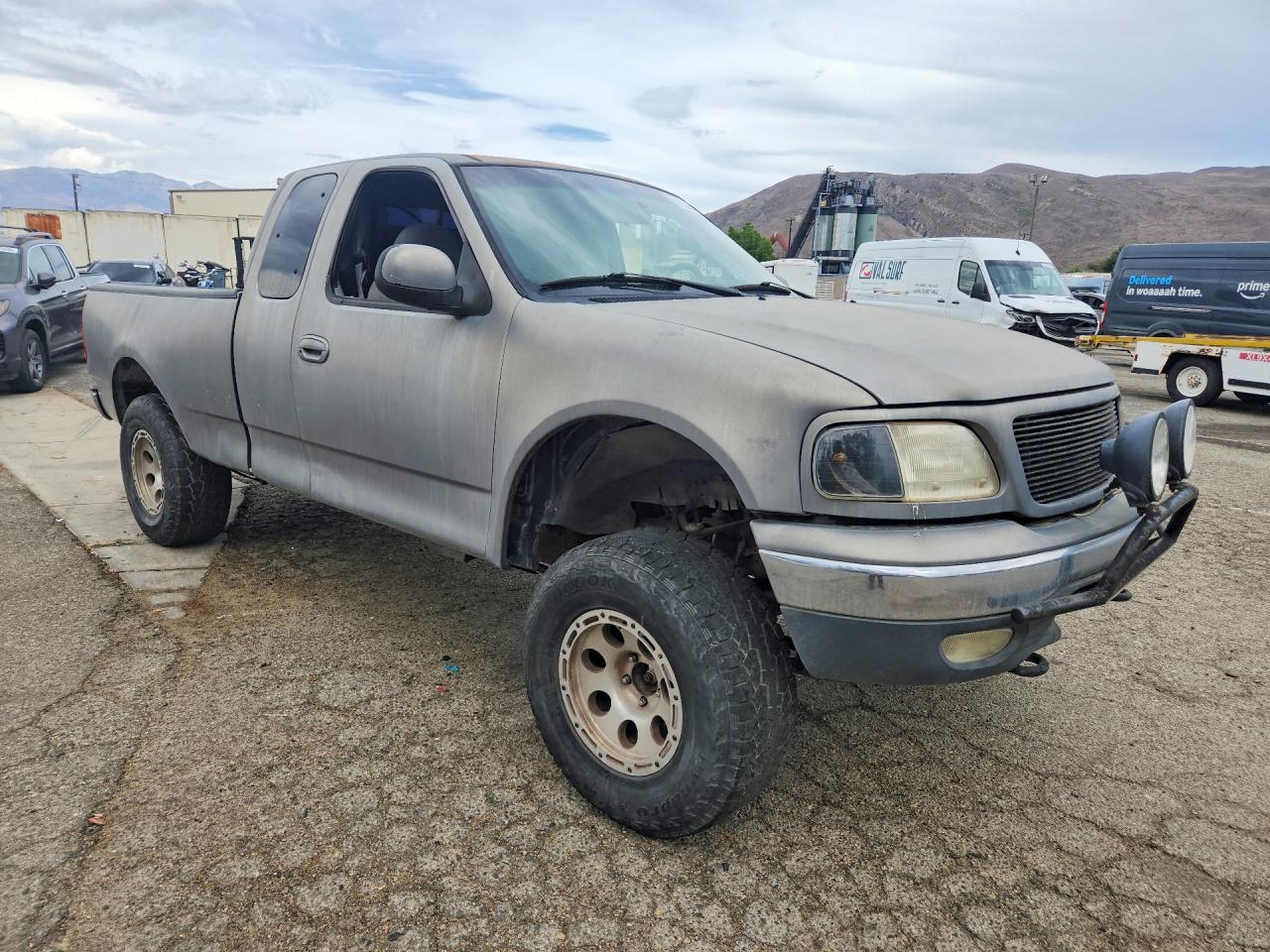 2000 Ford F150 Серый vin: 2FTRX18L8YCA85746