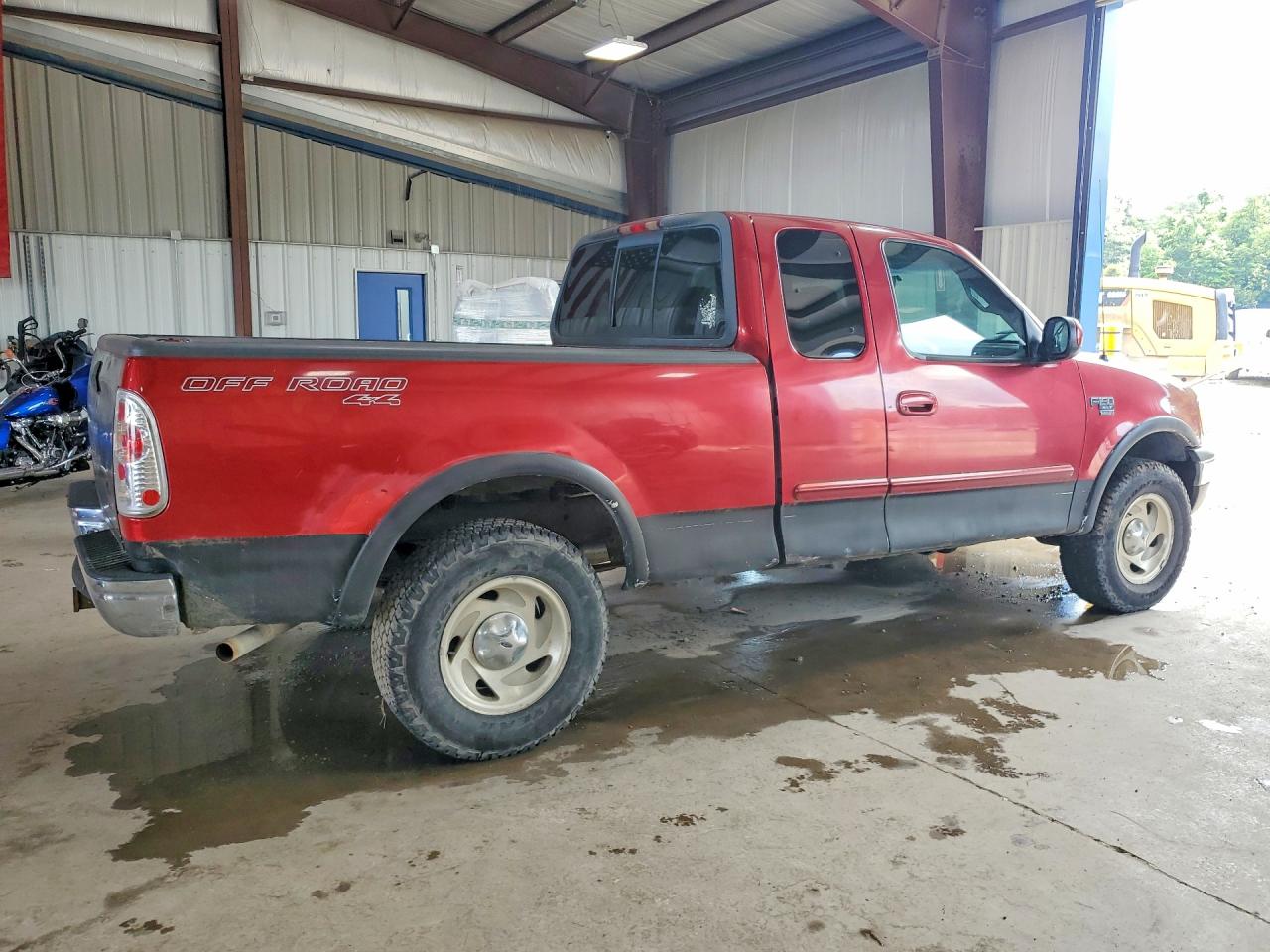 2001 Ford F150 Burgundy vin: 2FTRX18L91CB03984