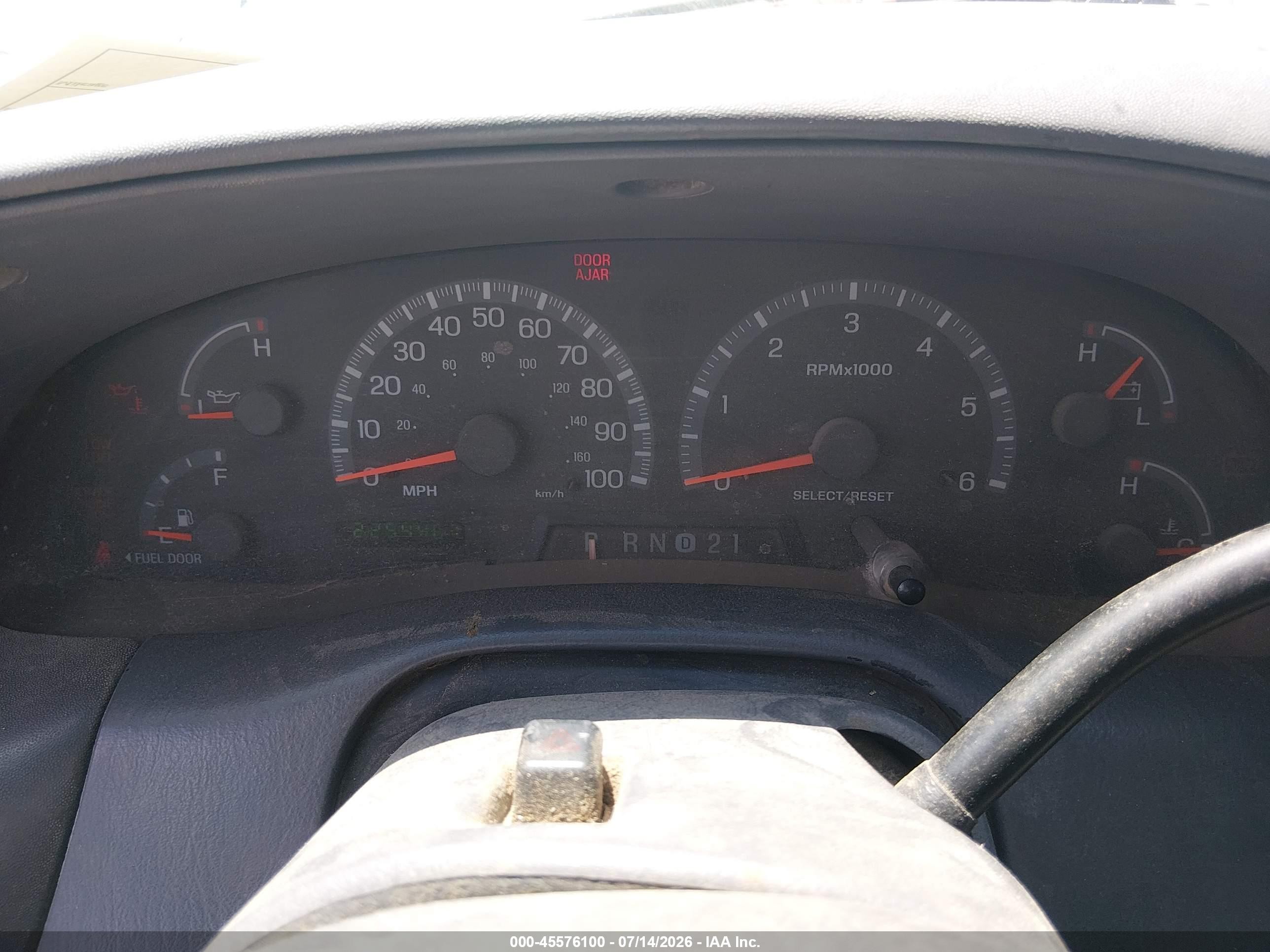 2002 Ford F-150 Lariat/xl/xlt Белый vin: 2FTRX18L92CA52648