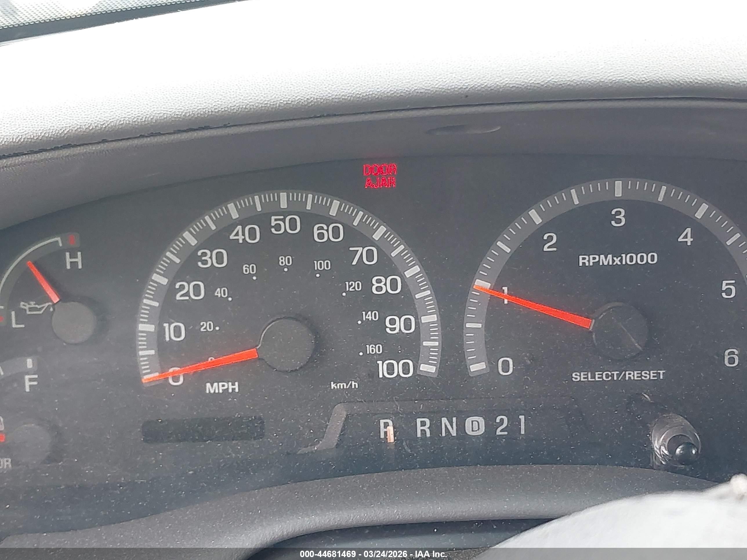 1999 Ford F-150 Lariat/xl/xlt Red vin: 2FTRX18L9XCB02648