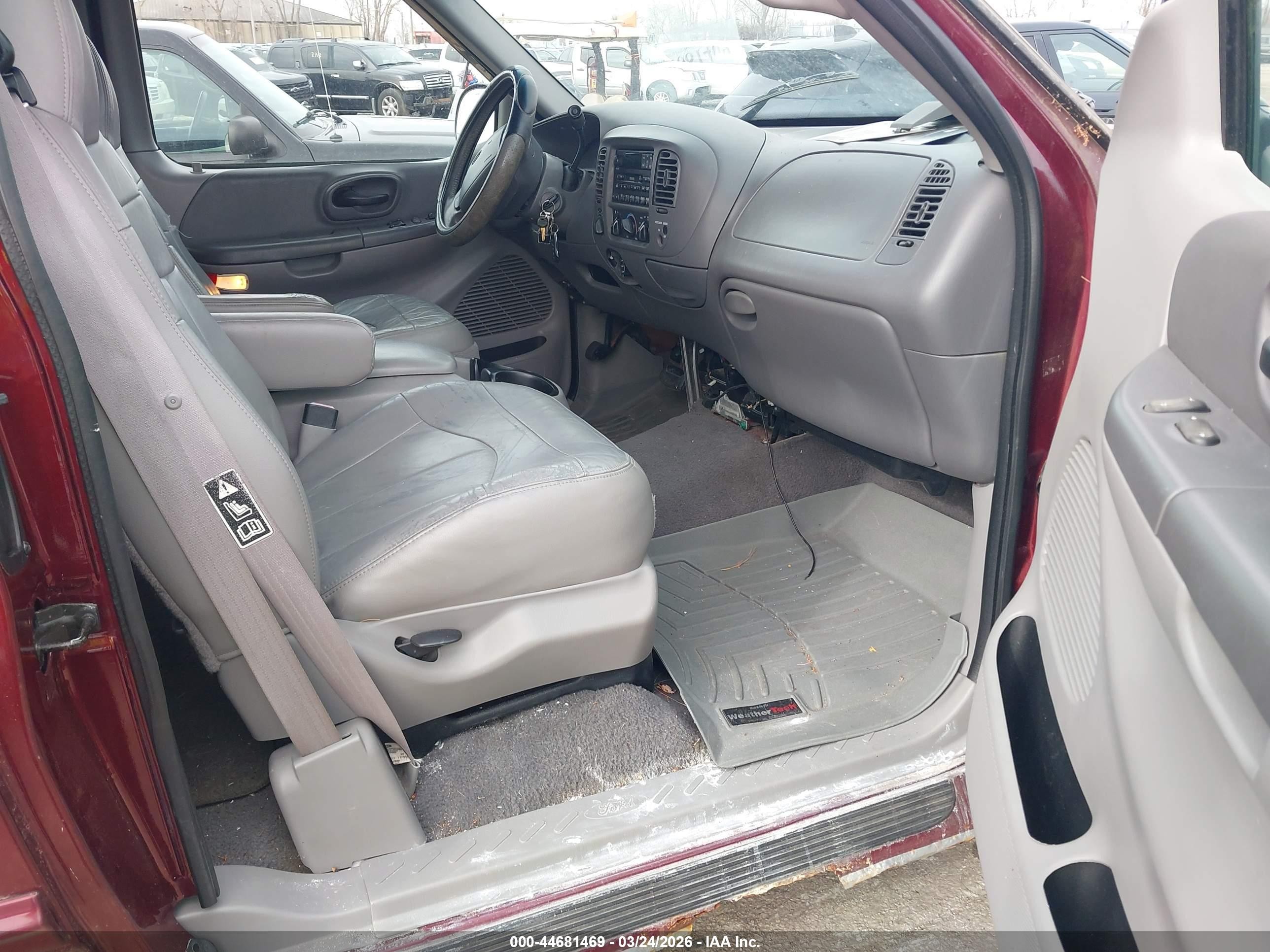 1999 Ford F-150 Lariat/xl/xlt Red vin: 2FTRX18L9XCB02648