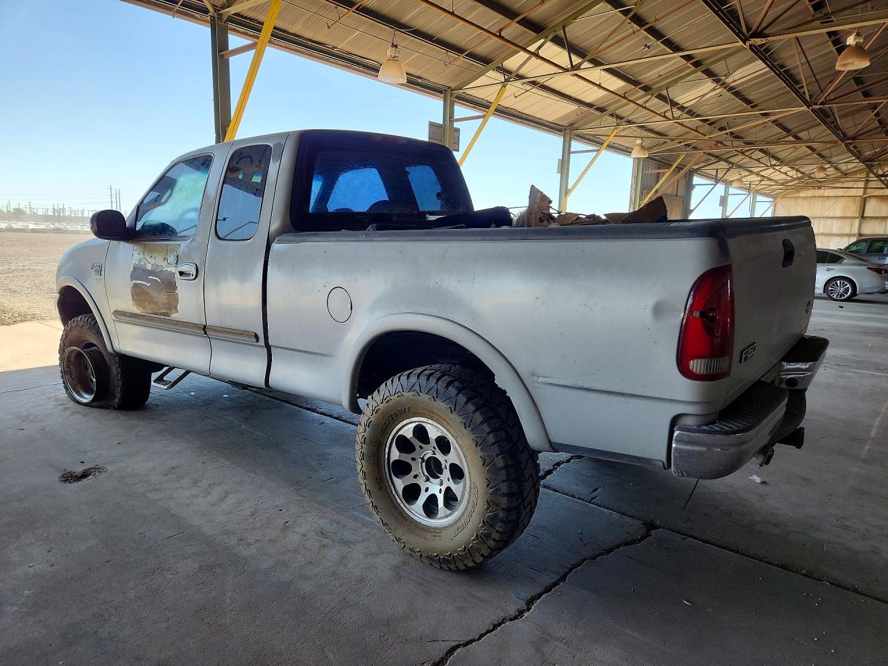 2000 Ford F150 Silver vin: 2FTRX18L9YCB18575