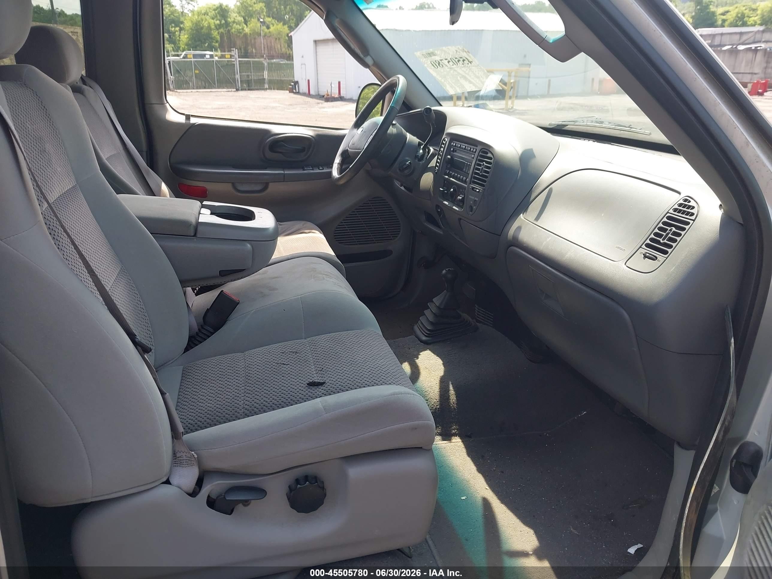 2003 Ford F-150 Lariat/xl/xlt Silver vin: 2FTRX18W33CA32410
