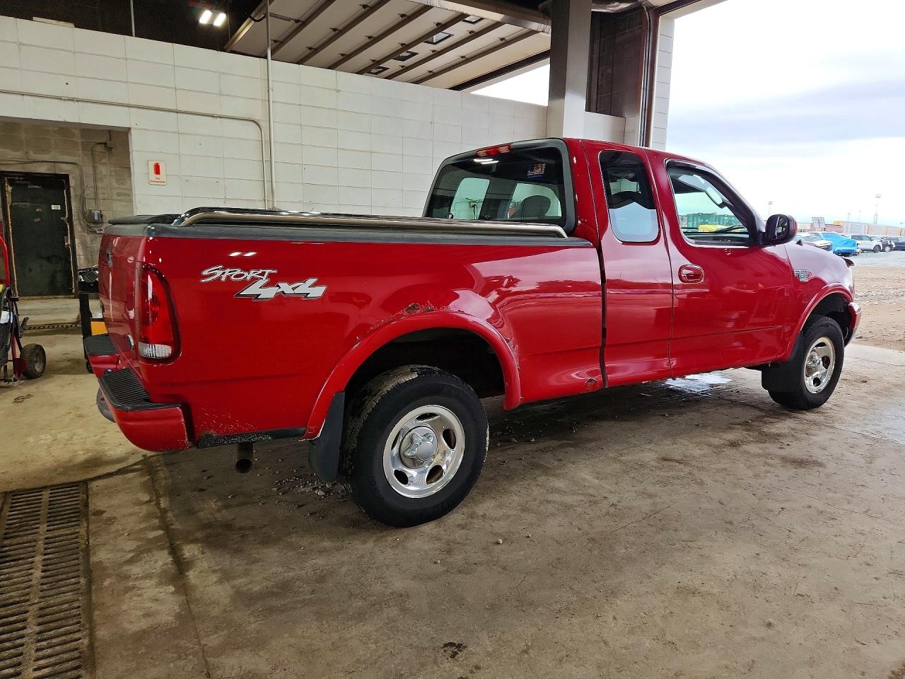 2003 Ford F150 Red vin: 2FTRX18W33CA56125