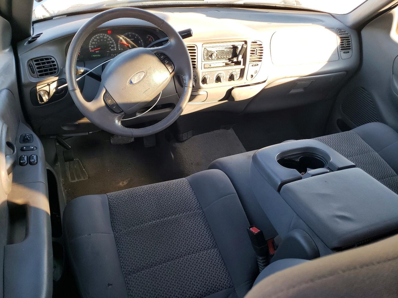 2004 Ford F-150 Heritage Classic Silver vin: 2FTRX18W54CA06845