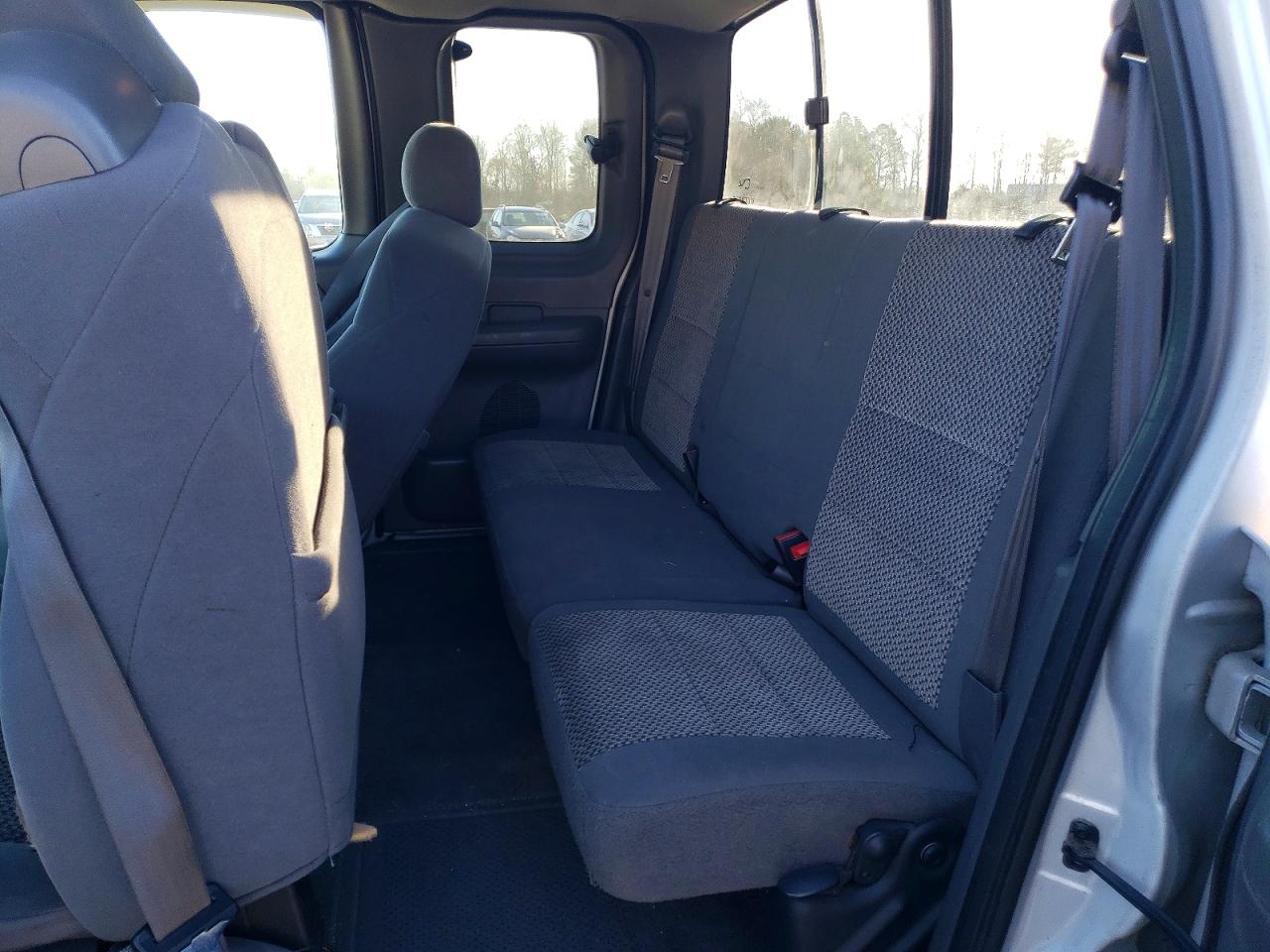 2004 Ford F-150 Heritage Classic Silver vin: 2FTRX18W54CA06845