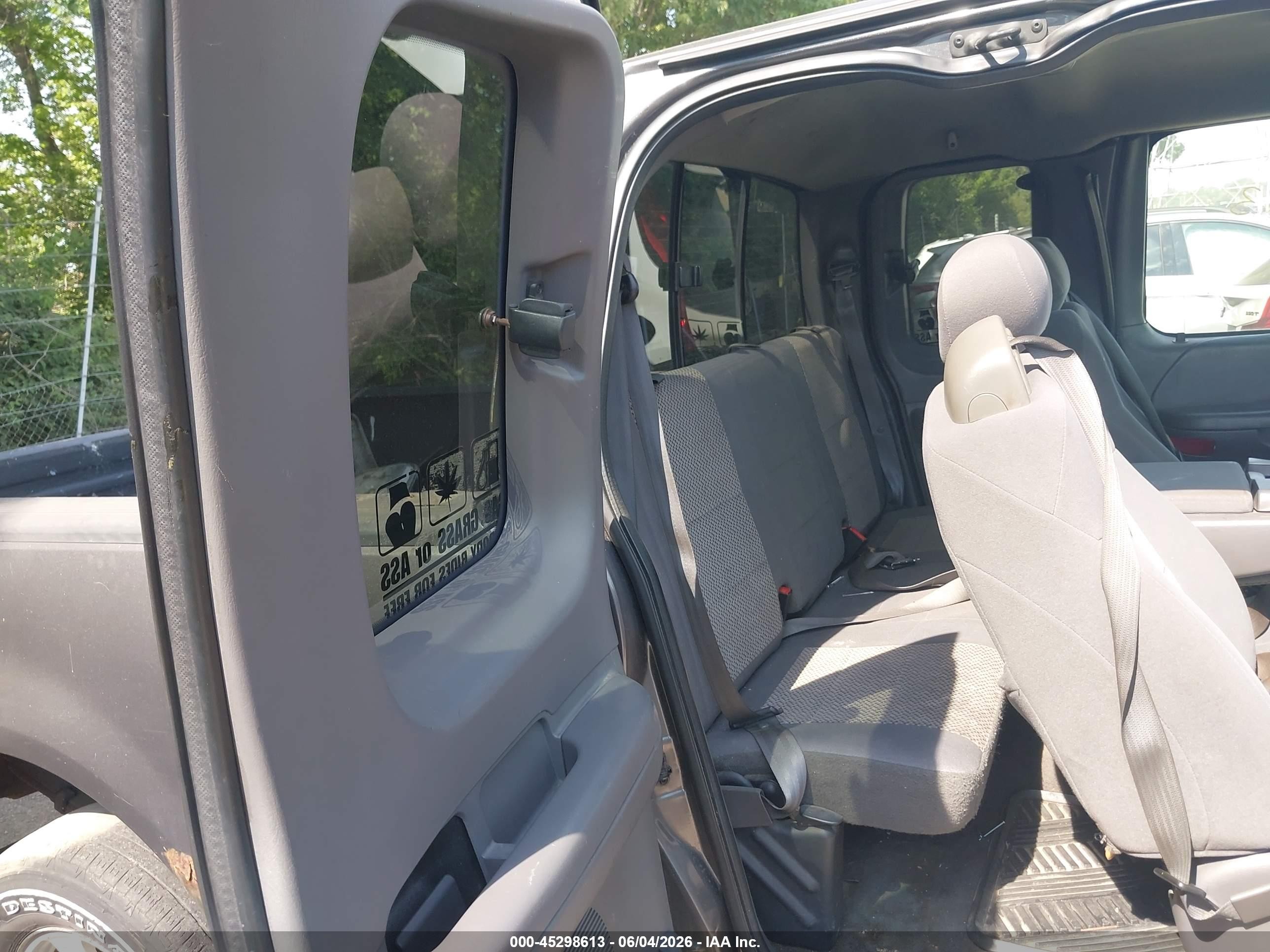2004 Ford F-150 Heritage Xl/xlt Gray vin: 2FTRX18W54CA62283
