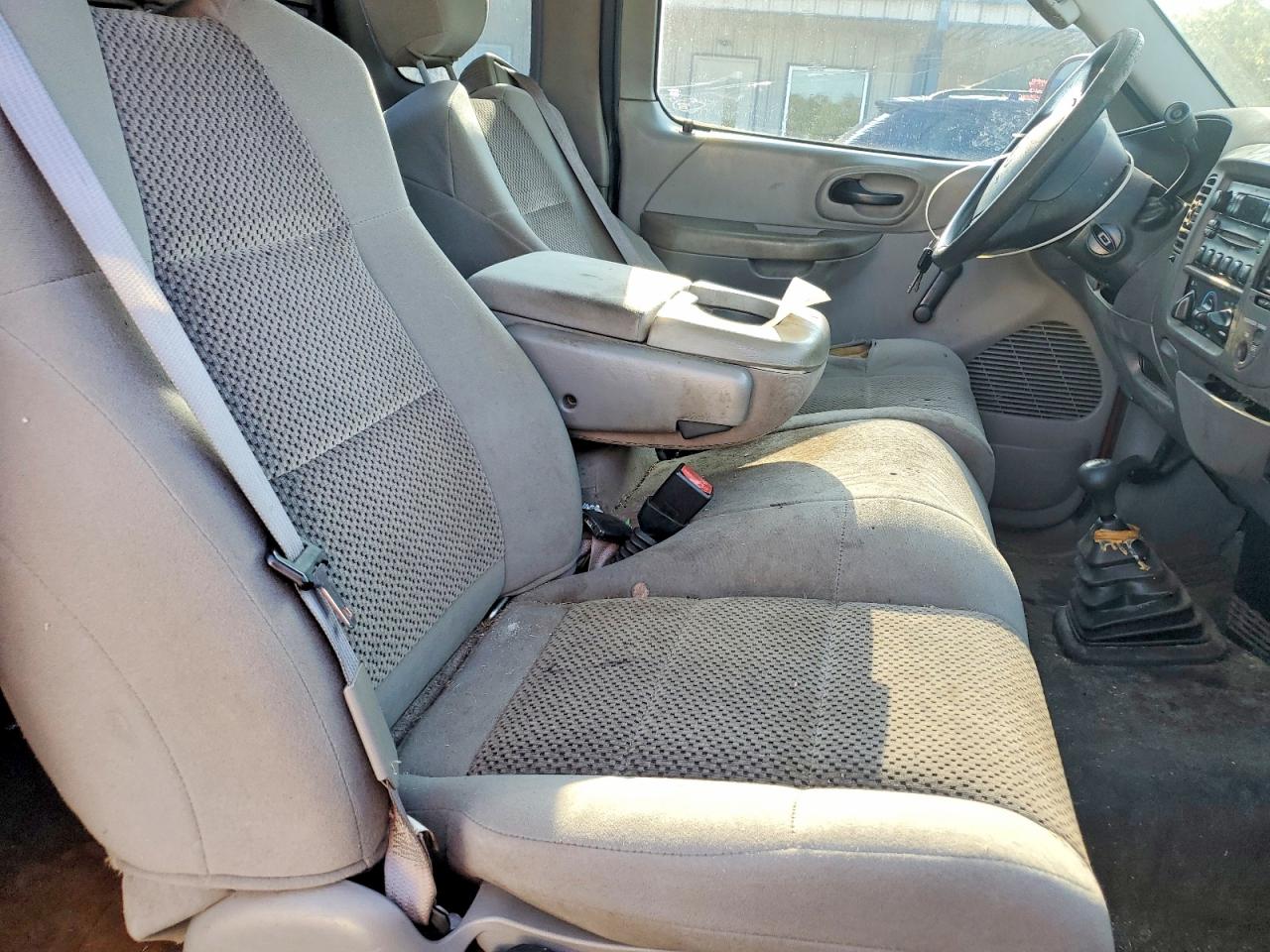 2004 Ford F-150 Heritage Classic Red vin: 2FTRX18W84CA96332