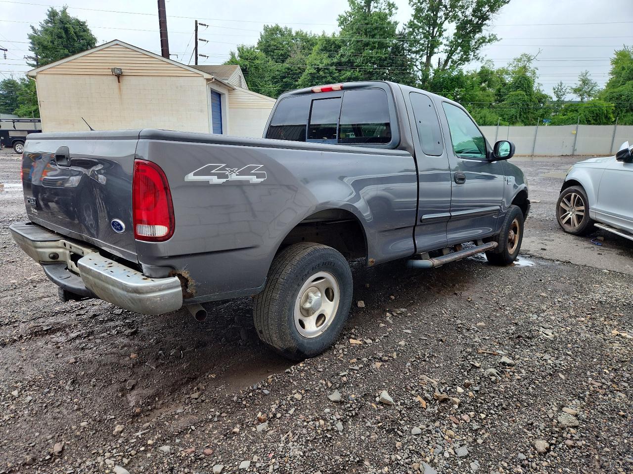 2004 Ford F-150 Heritage Classic Gray vin: 2FTRX18W94CA14561