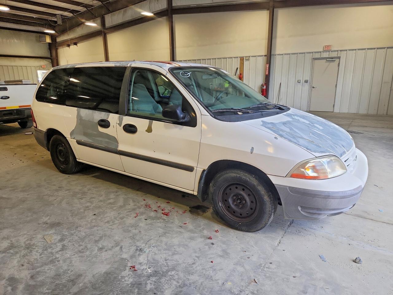 2000 Ford Windstar White vin: 2FTZA5443YBC32925