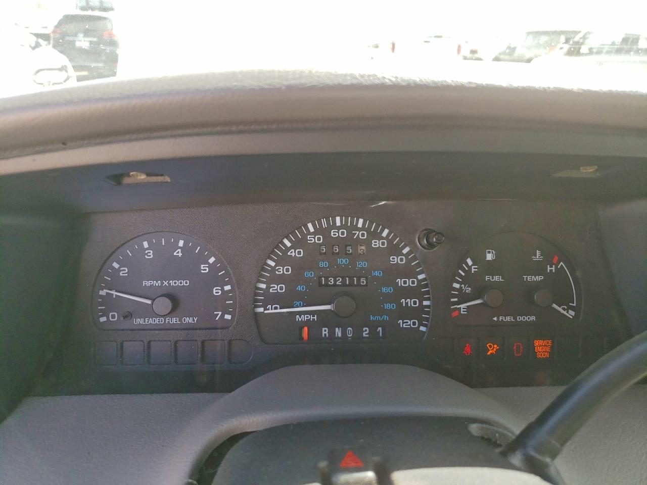 1998 Ford Windstar Белый vin: 2FTZA5444WBD87190