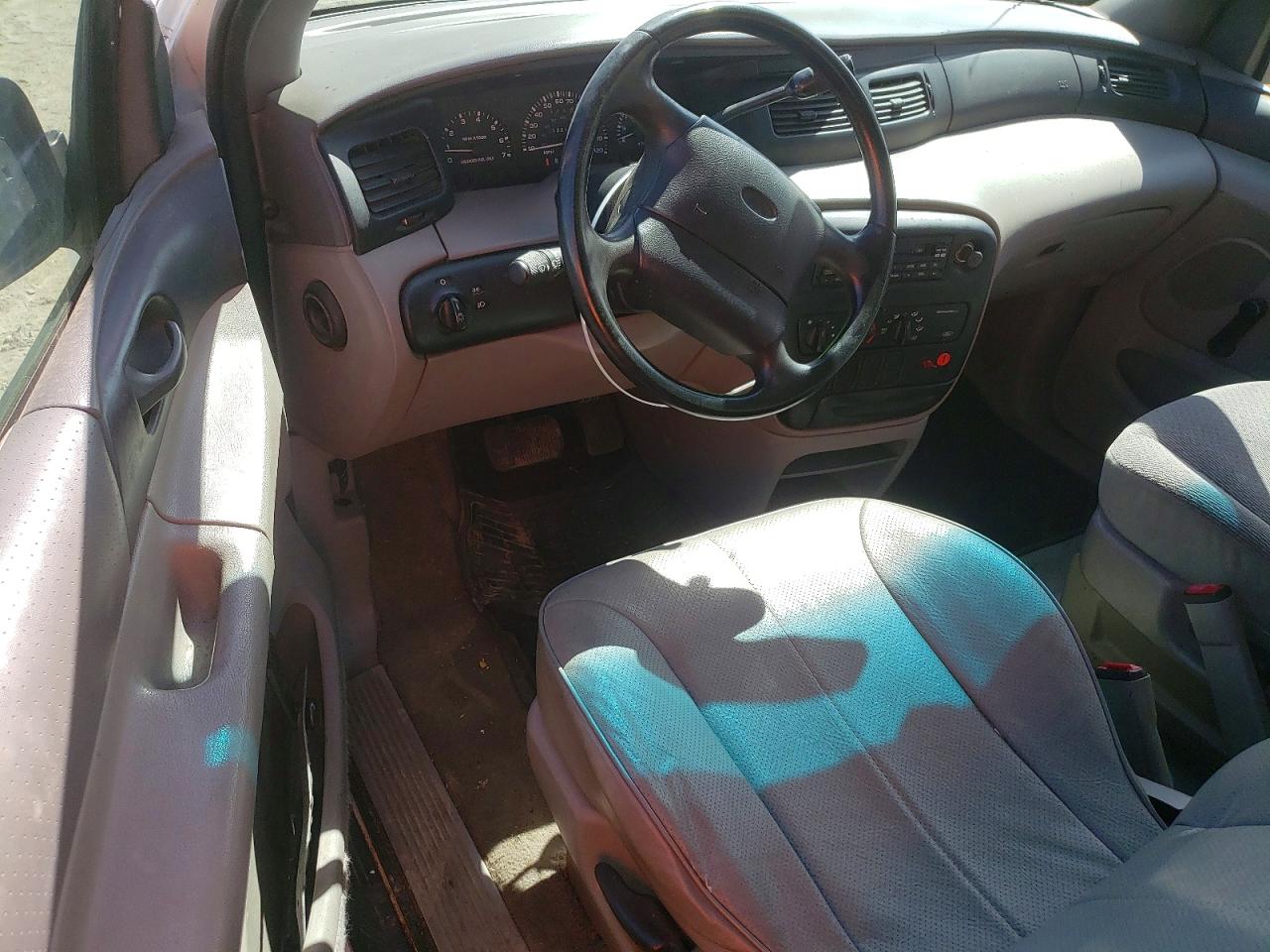 1998 Ford Windstar Белый vin: 2FTZA5444WBD87190