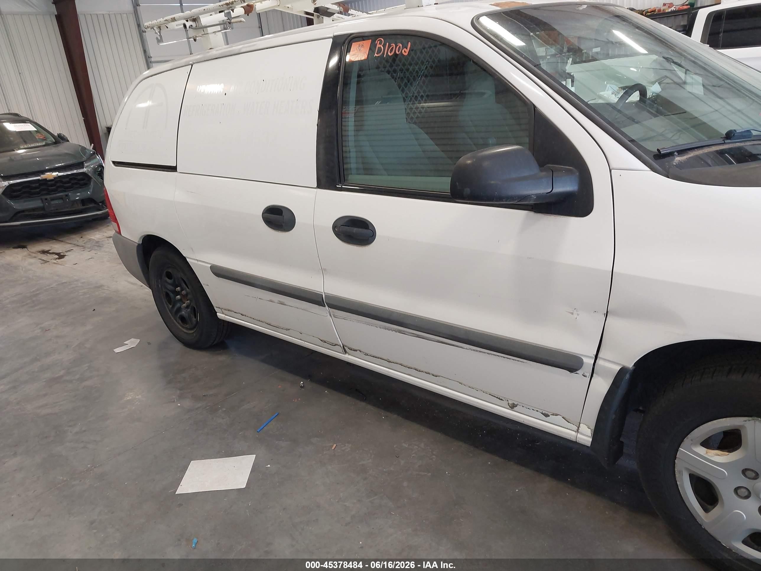 2006 Ford Freestar   White vin: 2FTZA54686BA58347