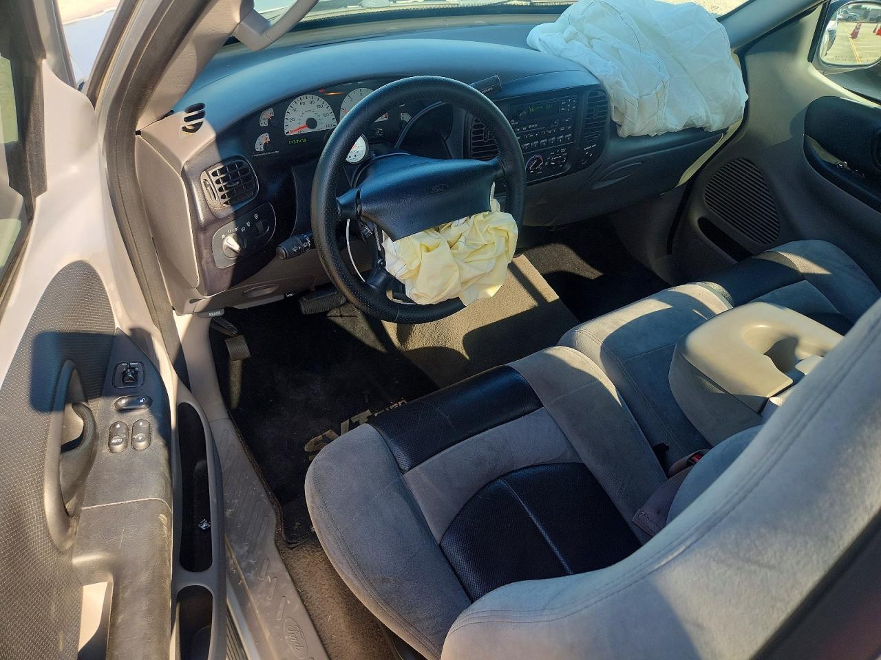 2002 Ford F150 Svt Lightning Silver vin: 2FTZF07322CA80936
