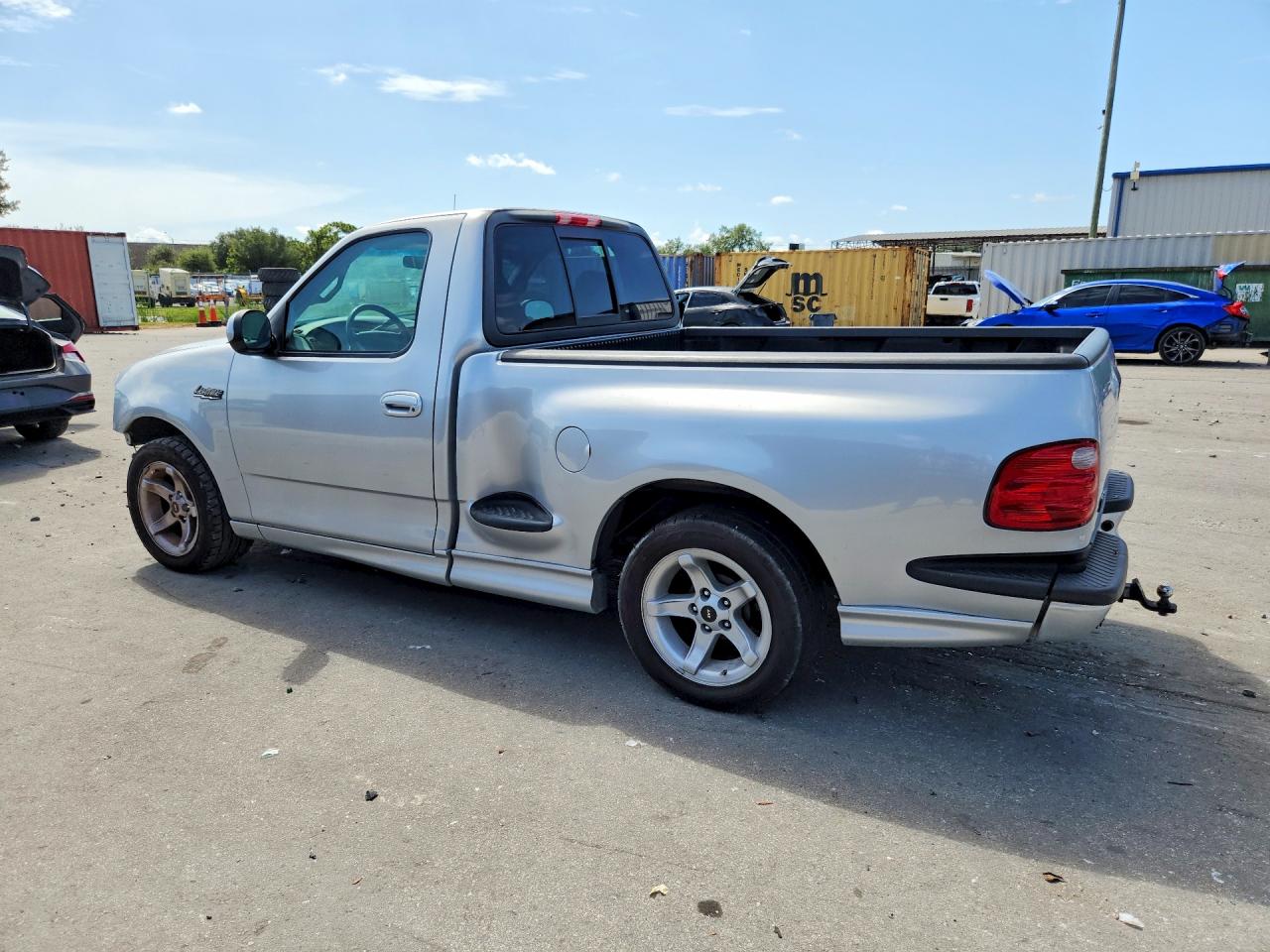 2000 Ford F150 Svt Lightning White vin: 2FTZF0734YCB06817