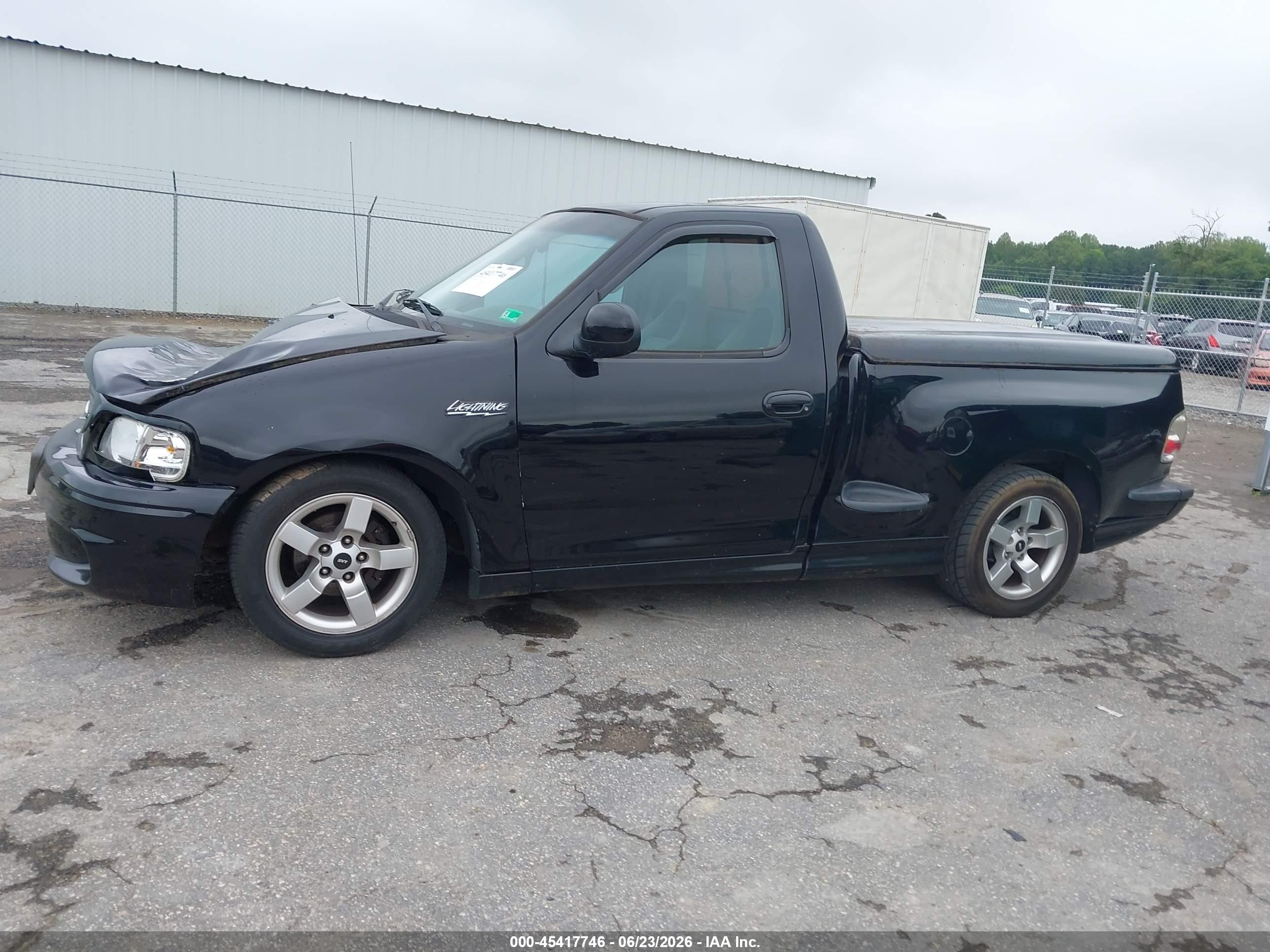2001 Ford F-150 Svt Lightning Black vin: 2FTZF07351CB02622