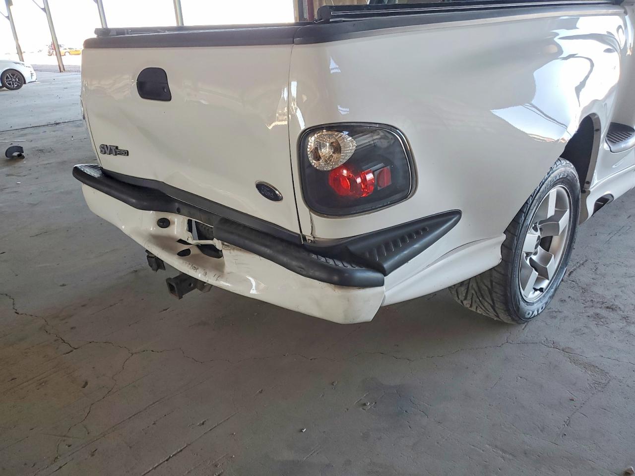 2001 Ford F150 Svt Lightning Белый vin: 2FTZF07381CB06079
