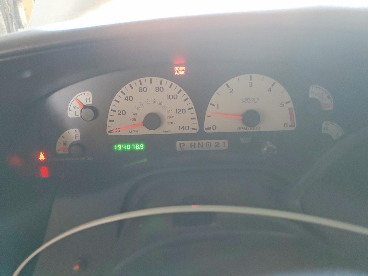 2001 Ford F150 Svt Lightning Белый vin: 2FTZF07381CB06079
