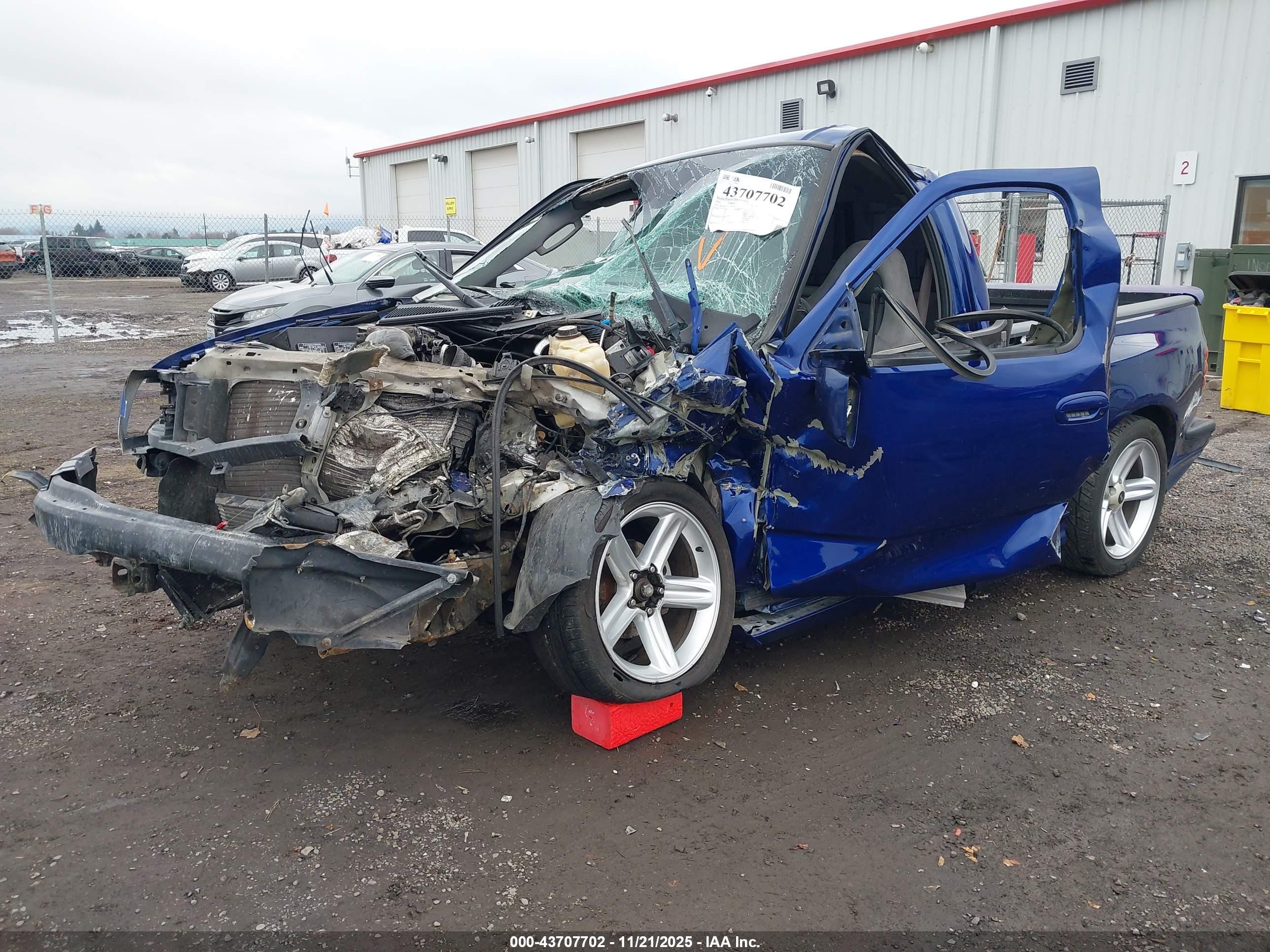 2002 Ford F-150 Lightning Blue vin: 2FTZF07382CA66779