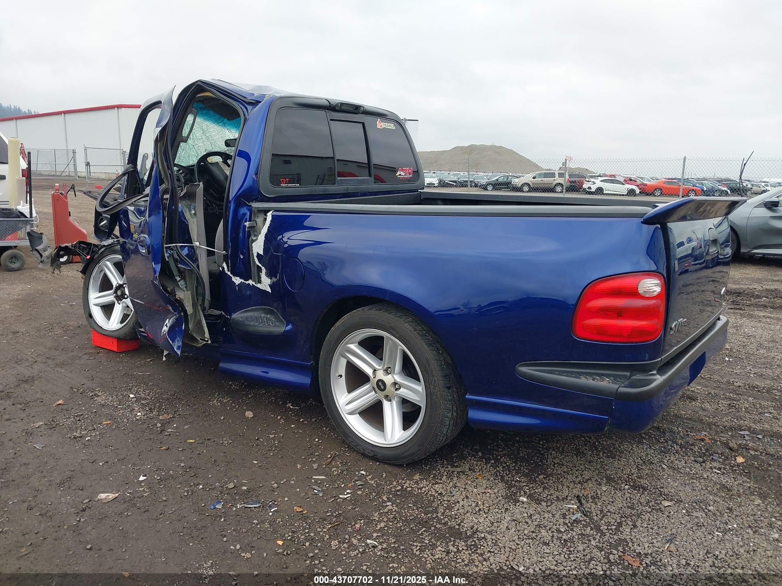2002 Ford F-150 Lightning Blue vin: 2FTZF07382CA66779
