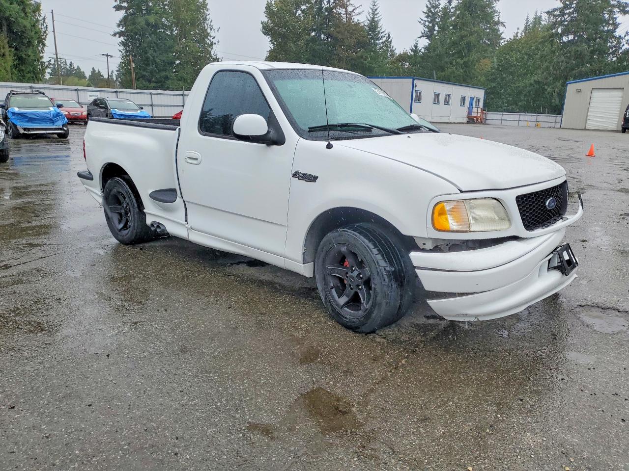 2000 Ford F150 Svt Lightning Белый vin: 2FTZF0738YCA82702