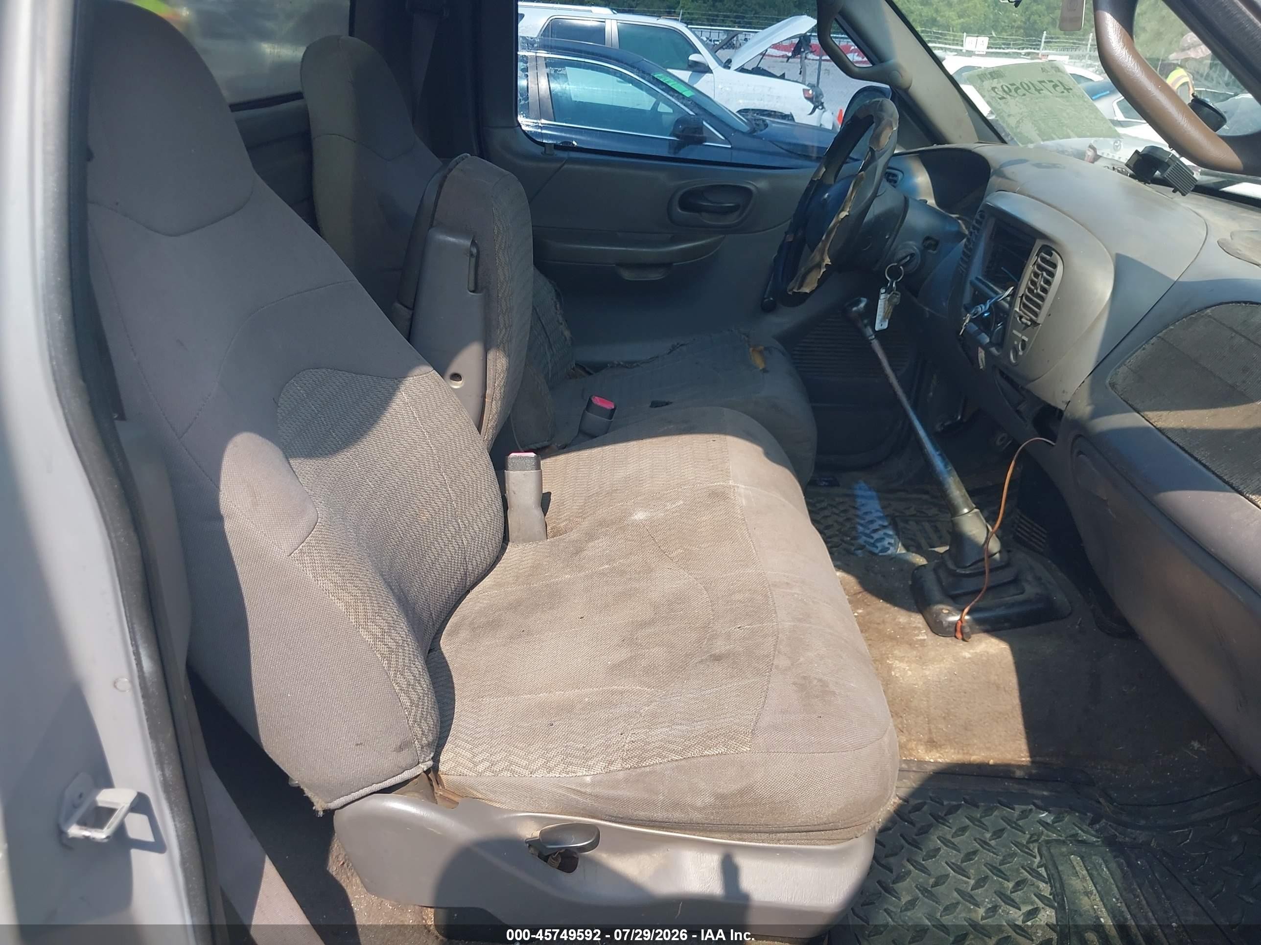 2000 Ford F-150 Work Series/xl/xlt Gray vin: 2FTZF1720YCA29795