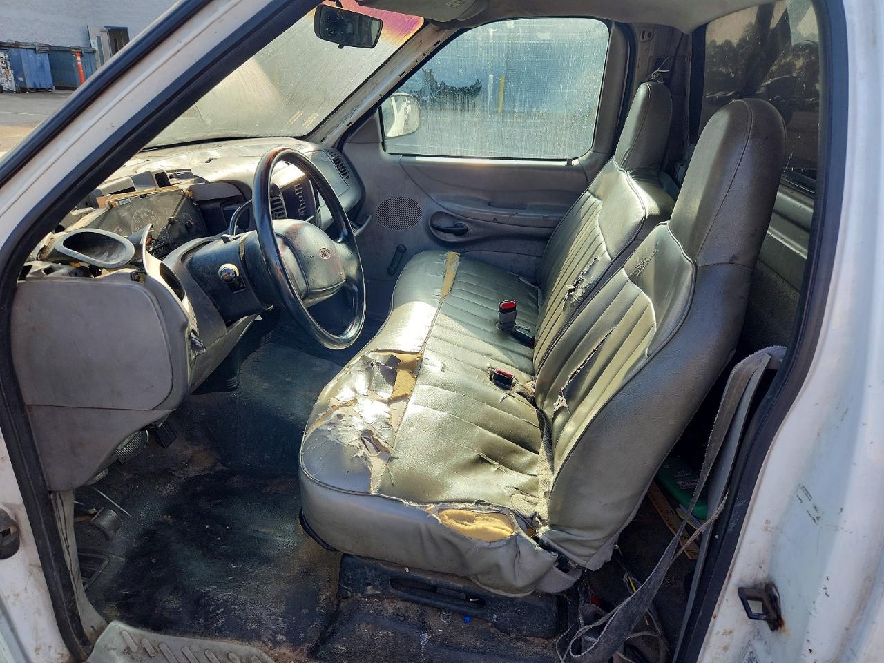 1998 Ford F150 White vin: 2FTZF1723WCA41503