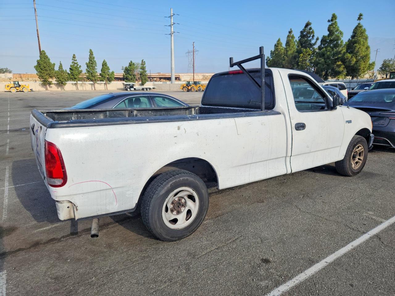 1998 Ford F150 White vin: 2FTZF1723WCA41503