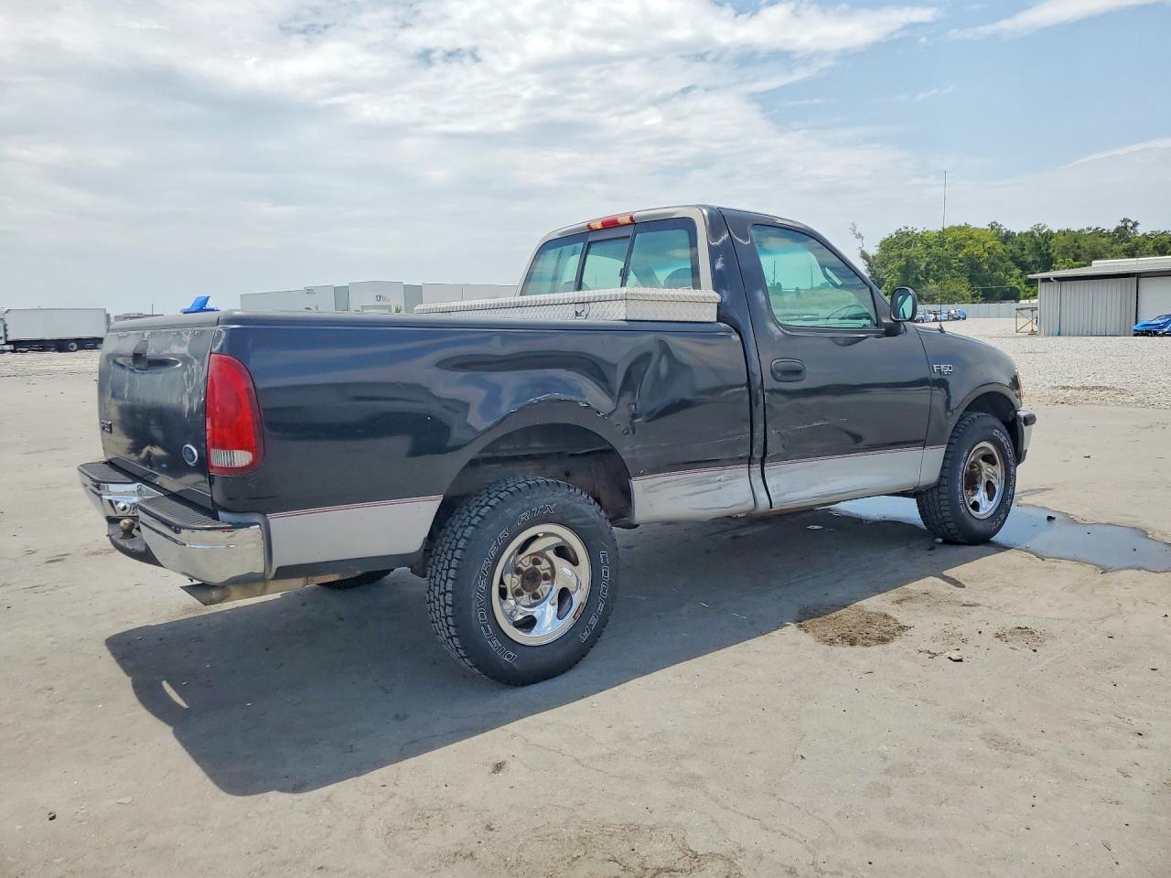 1998 Ford F150 Black vin: 2FTZF1723WCA60276