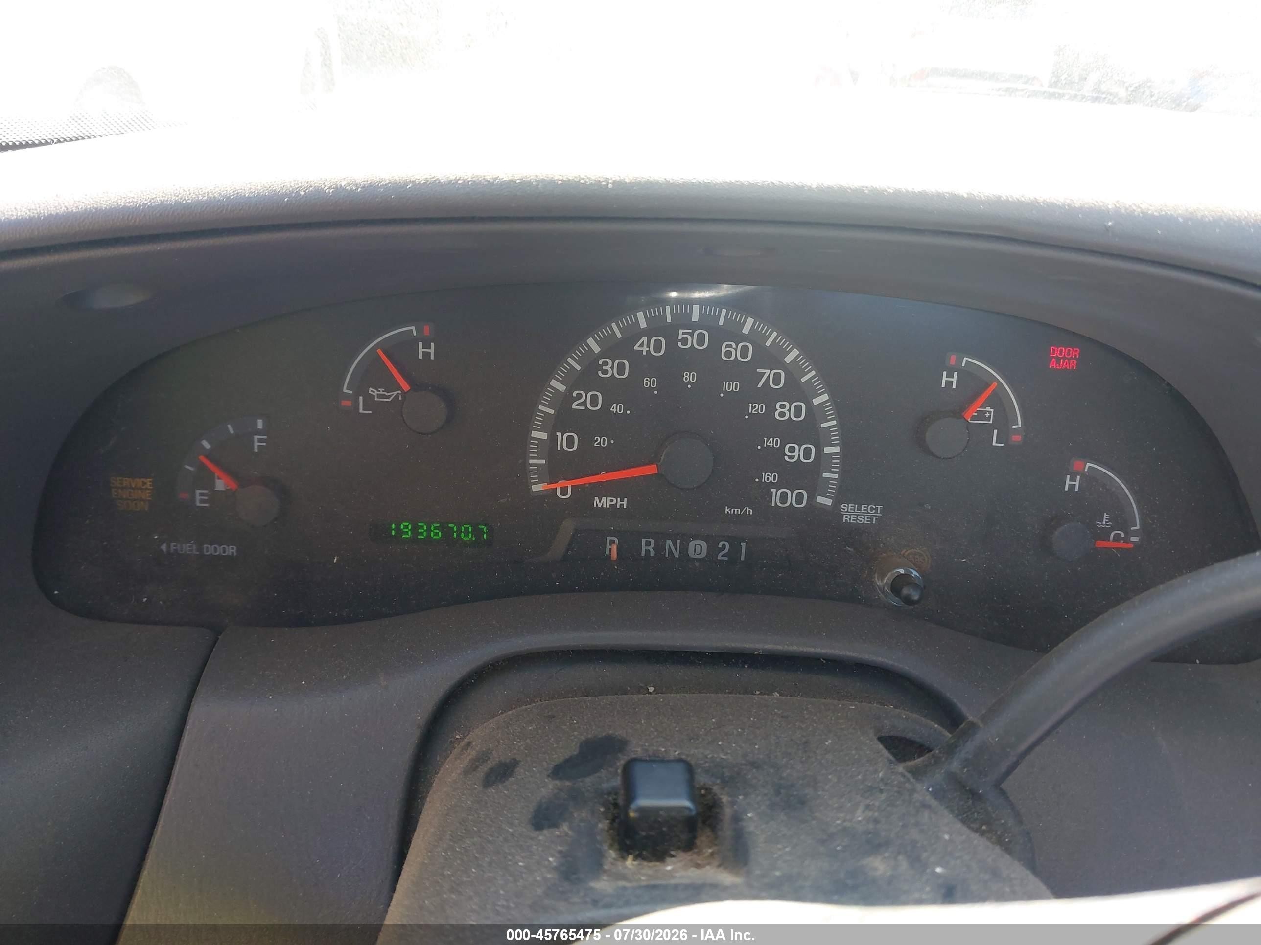 2000 Ford F-150 Work Series/xl/xlt Белый vin: 2FTZF1729YCA39225