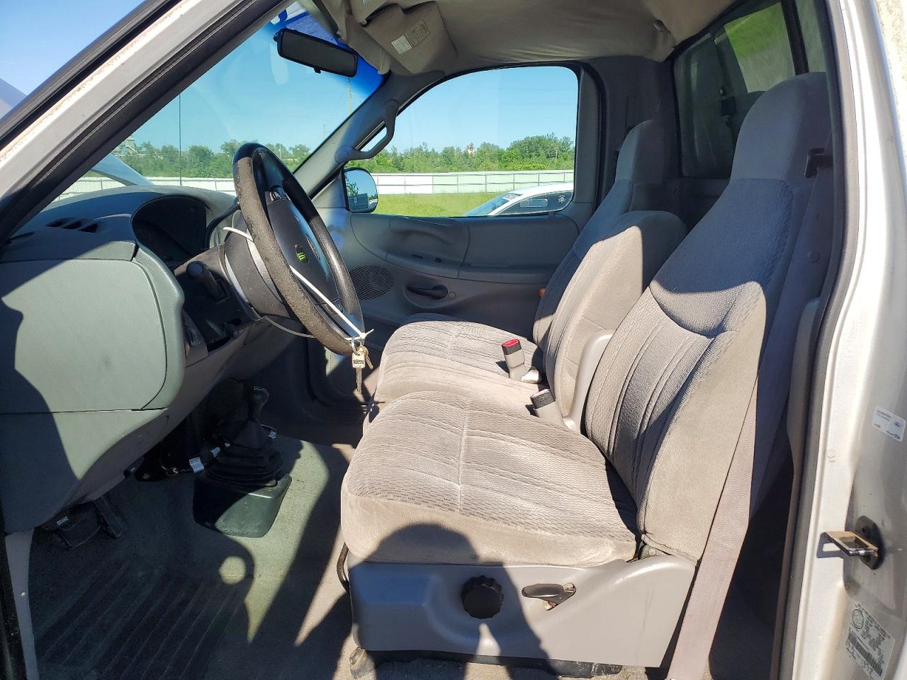 1998 Ford F150 Silver vin: 2FTZF18W0WCA77019