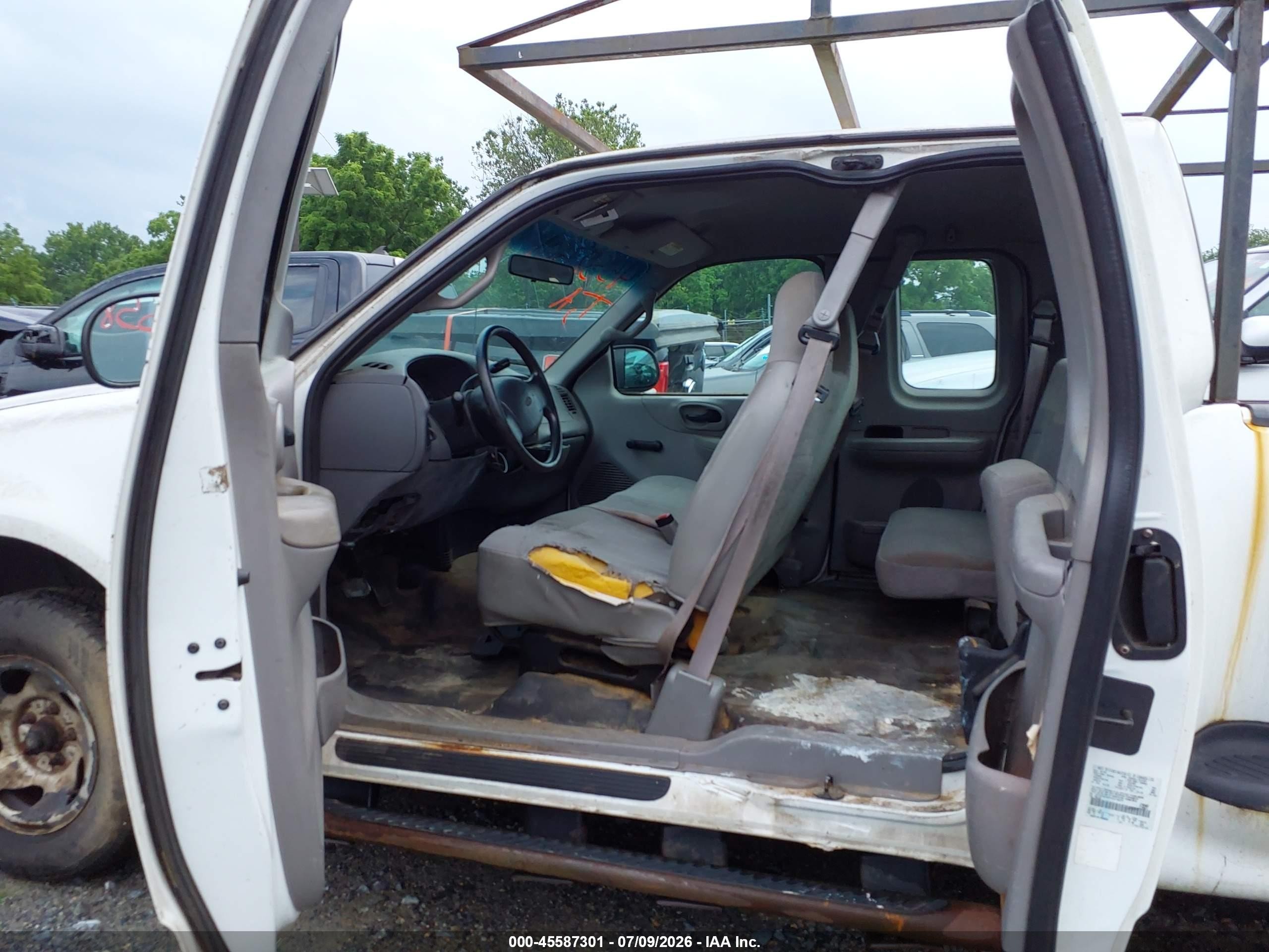 2000 Ford F-150 Xl/xlt White vin: 2FTZX0720YCA10879