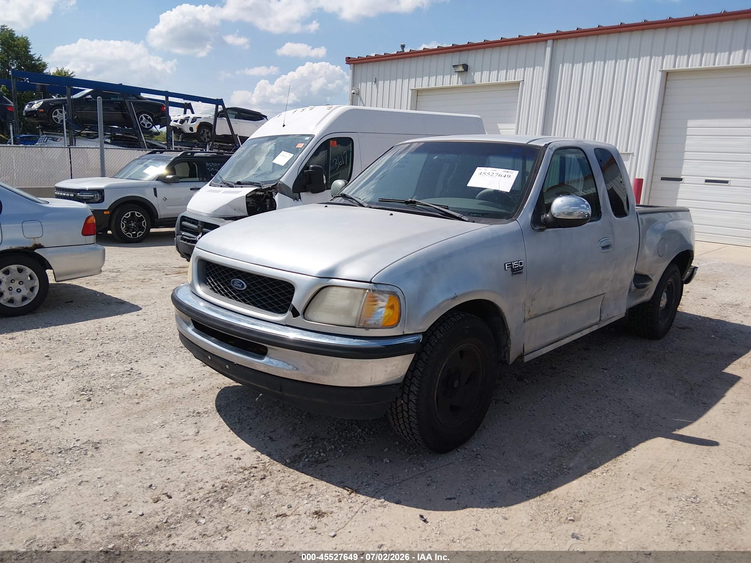 1998 Ford F-150 Lariat/xl/xlt Серебряный vin: 2FTZX0766WCB00246