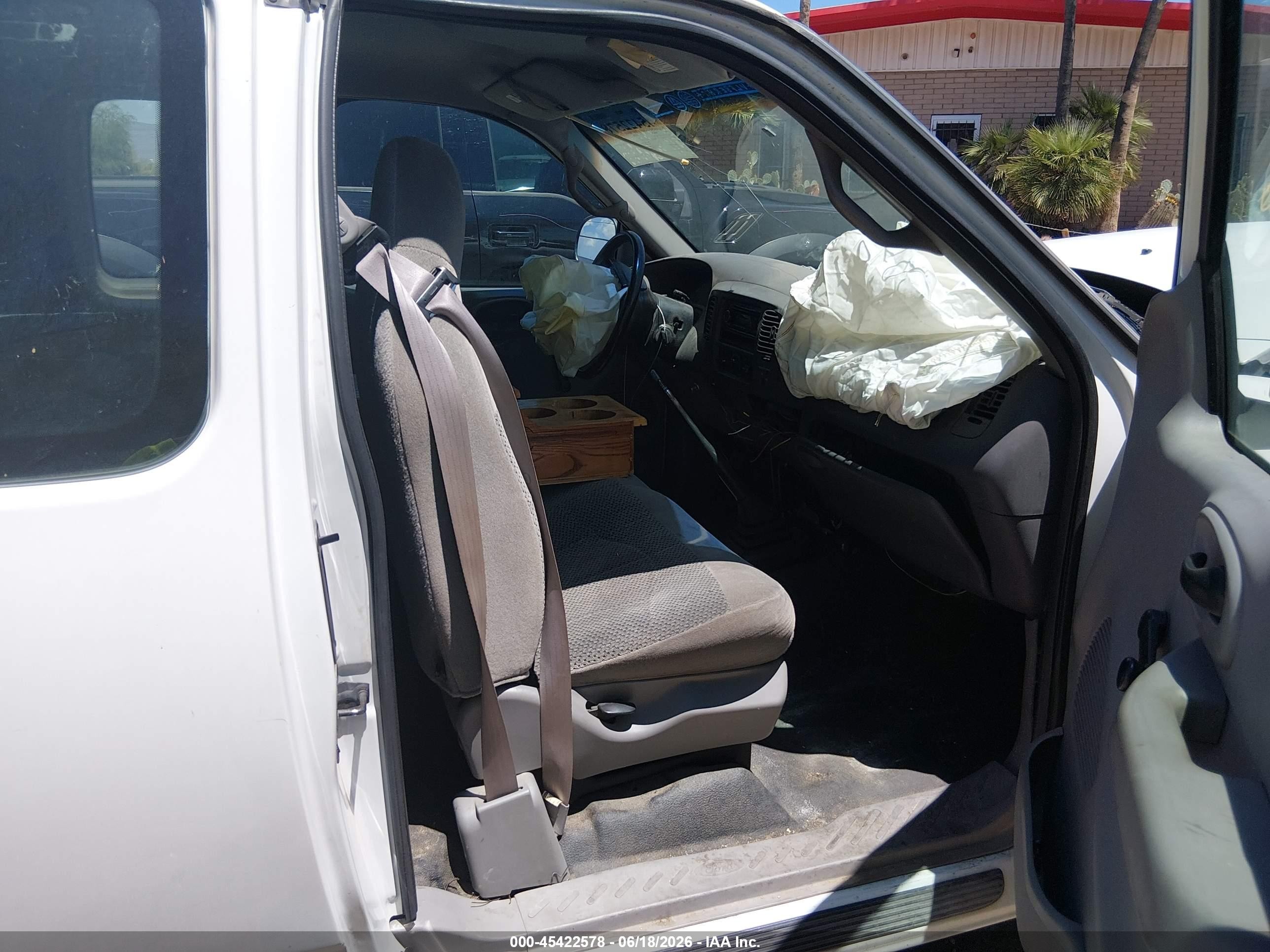 2001 Ford F-150 Xl/xlt White vin: 2FTZX17211CA11891