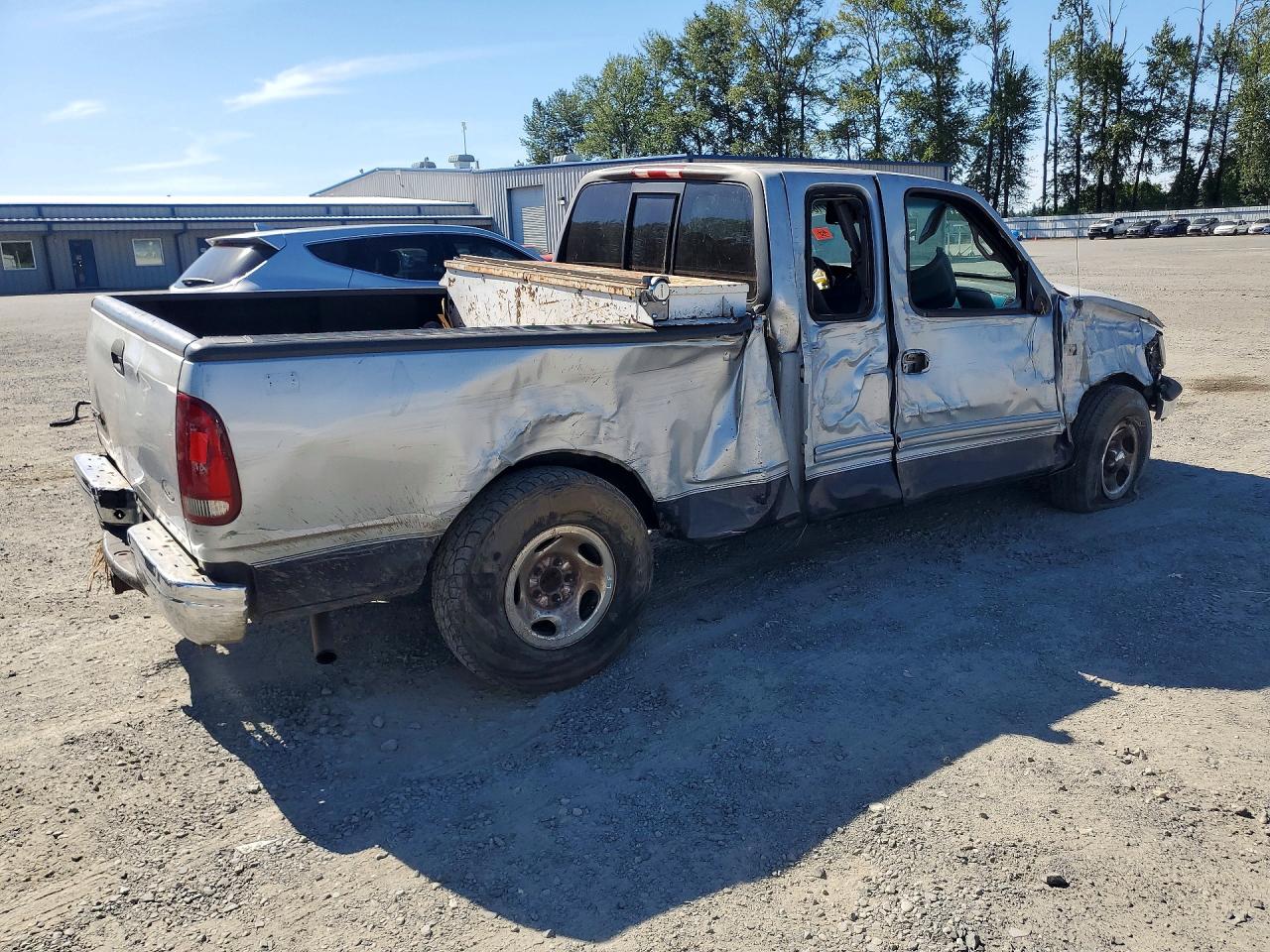 2000 Ford F150 Silver vin: 2FTZX1723YCB17852