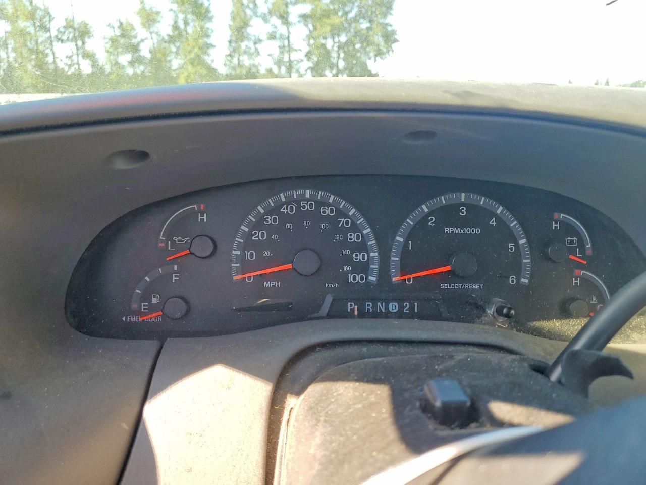 2000 Ford F150 Silver vin: 2FTZX1723YCB17852