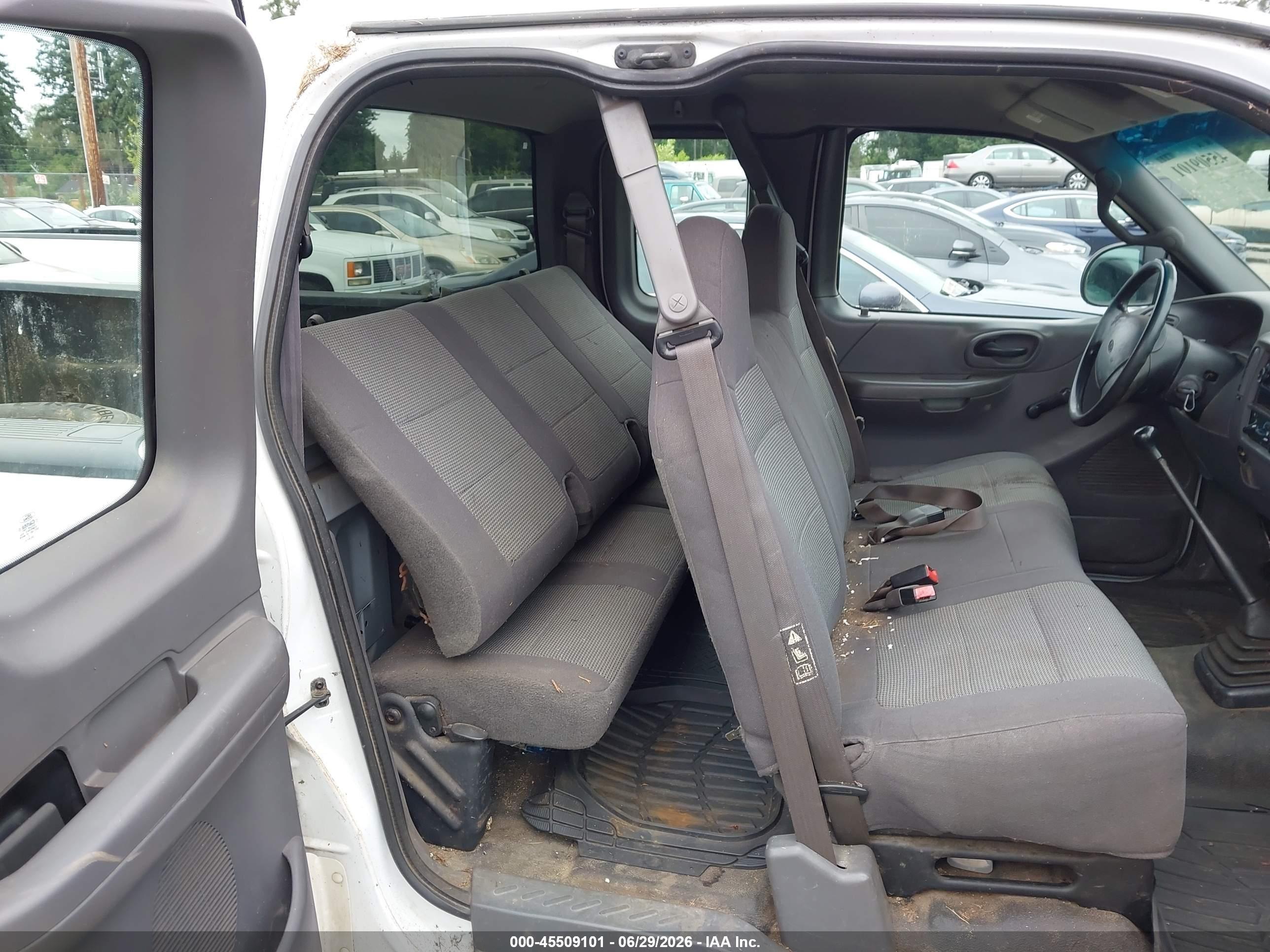 2001 Ford F-150 Xl/xlt Белый vin: 2FTZX172X1CA79770